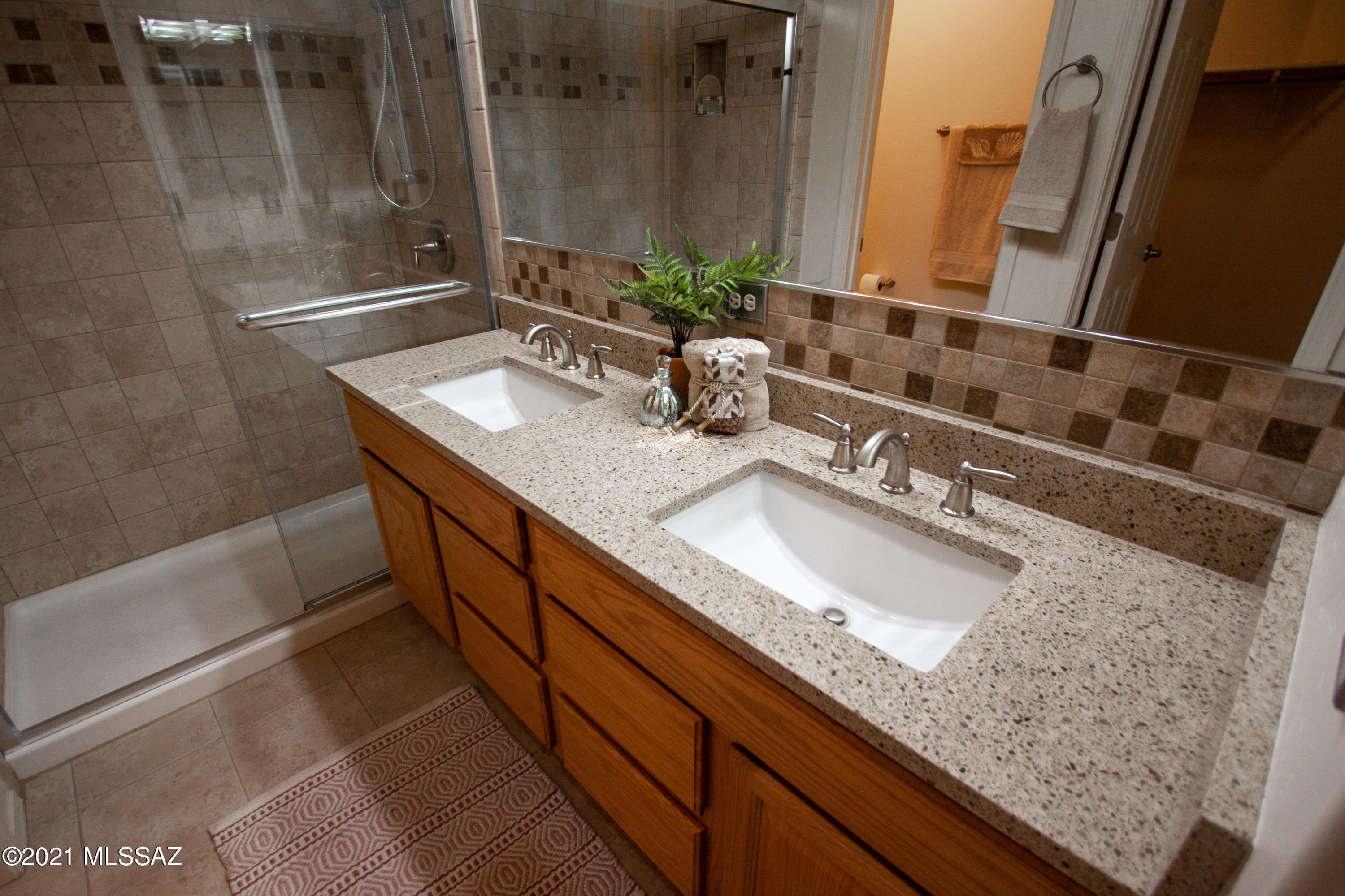 Catalina Point (1-32) - Residential