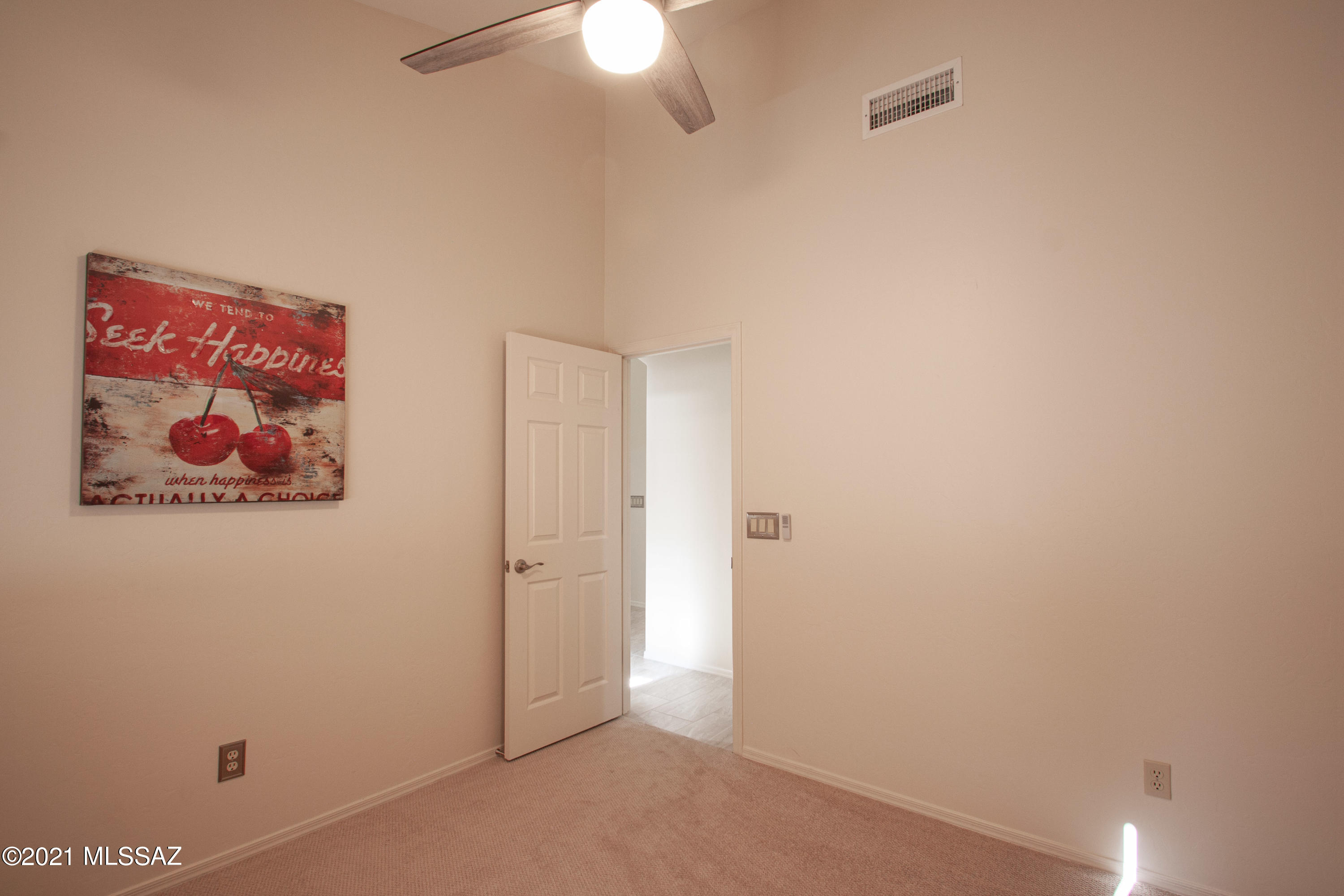 Catalina Point (1-32) - Residential