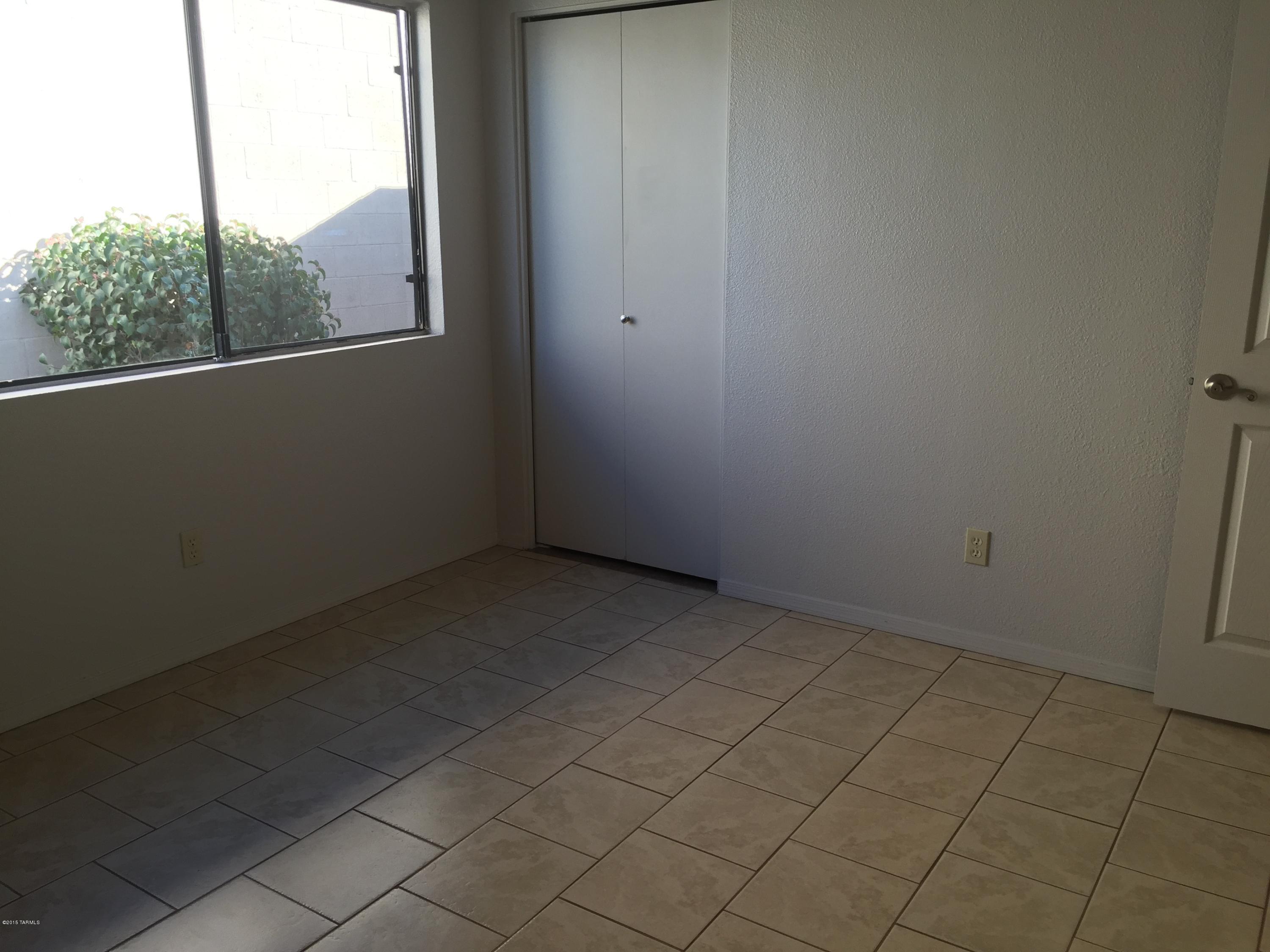 Kino Meadows (1-128) - Residential