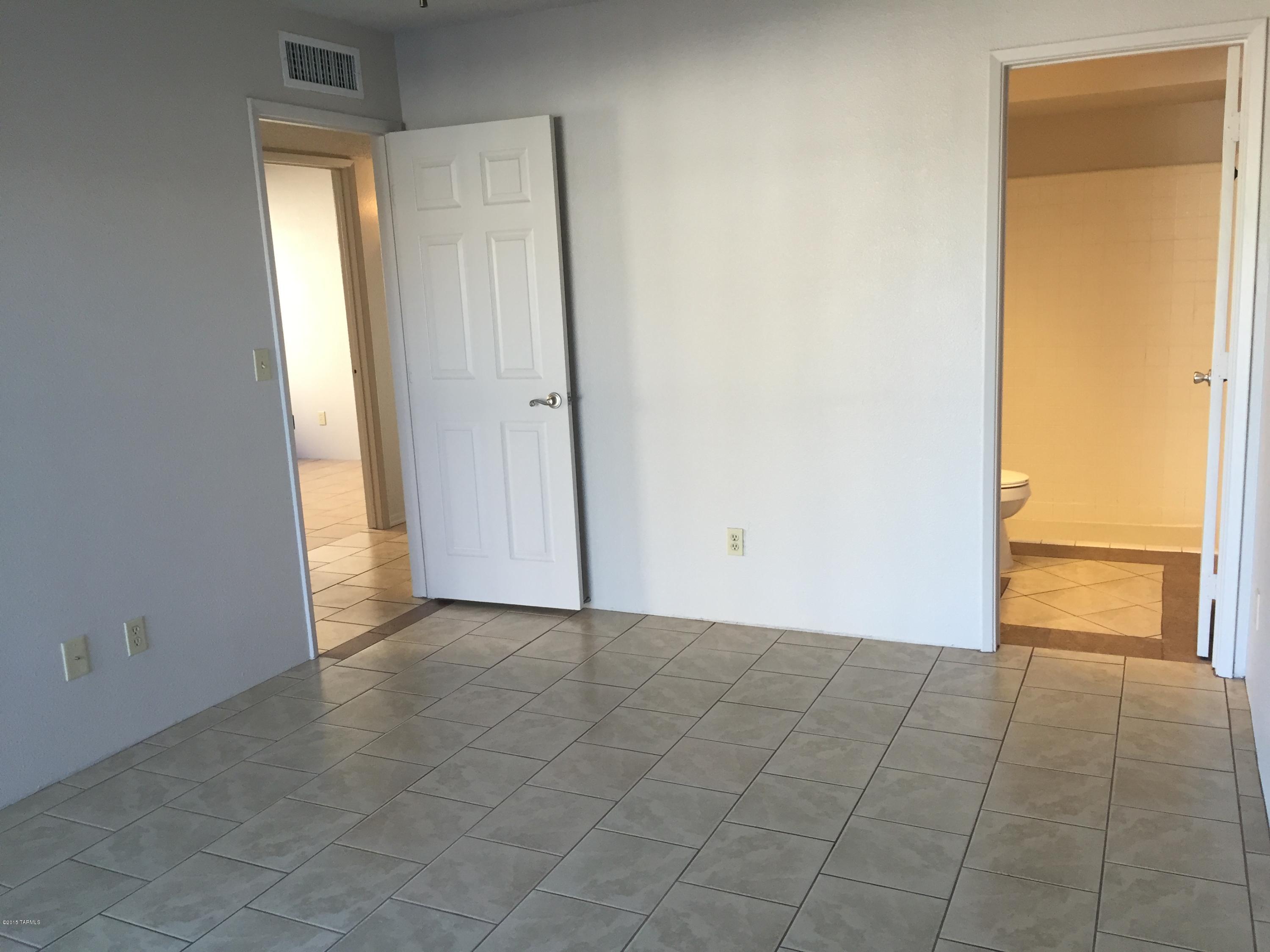 Kino Meadows (1-128) - Residential