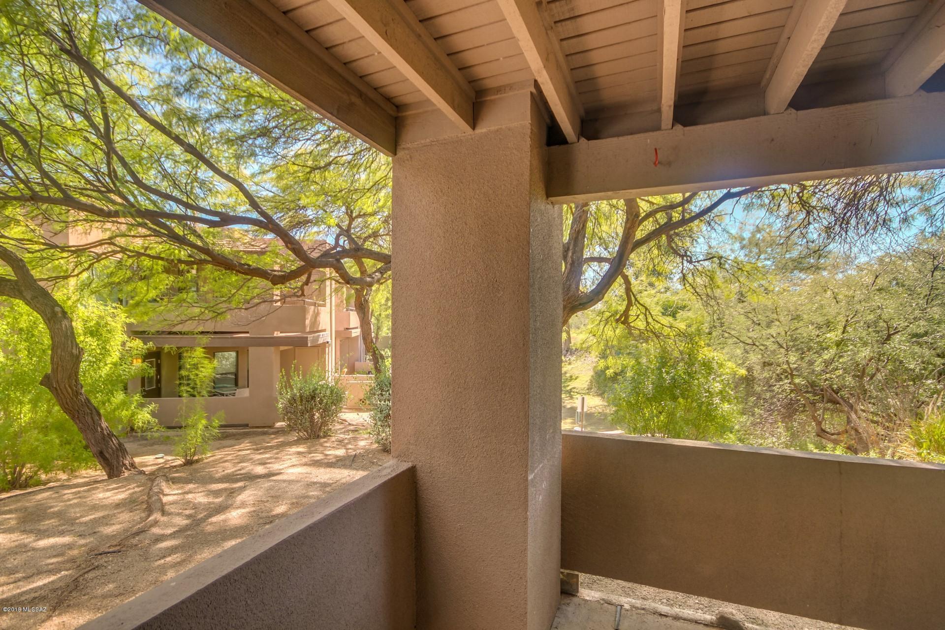 Greens at Ventana Canyon - Residential