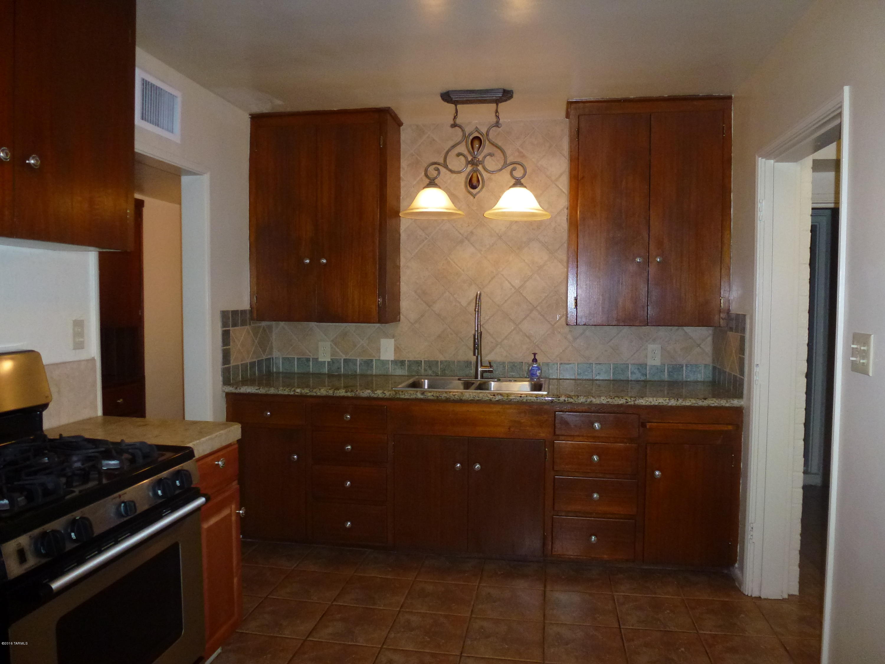 Mountain View Acre Farms - Residential Lease