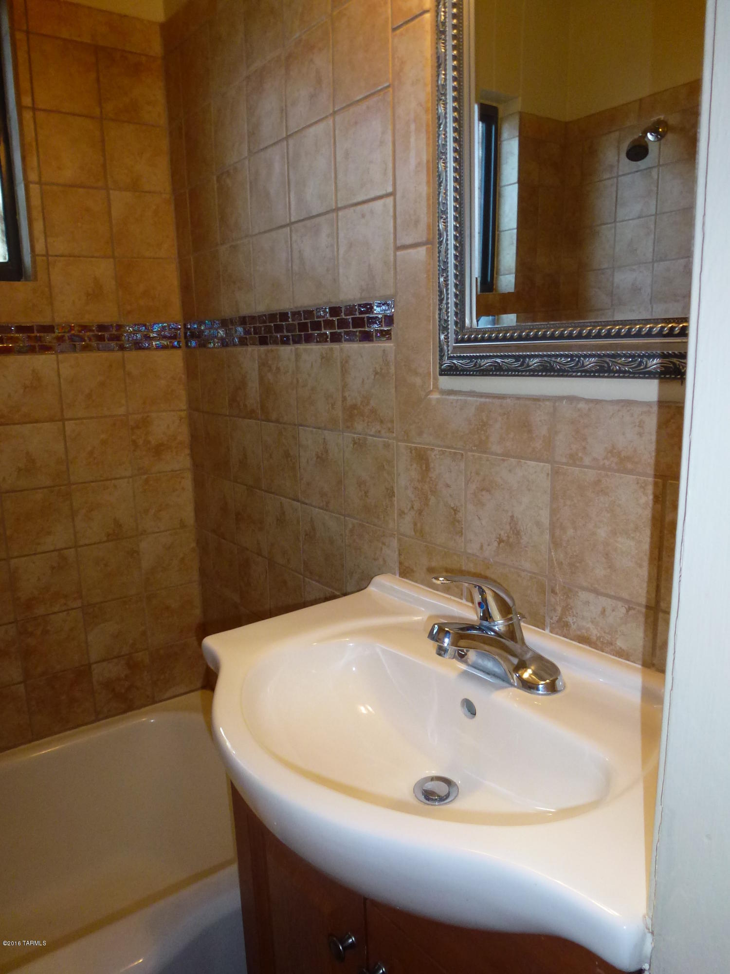 Mountain View Acre Farms - Residential Lease