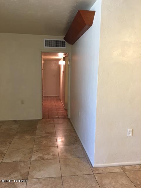 Mountain View Acre Farms - Residential Lease
