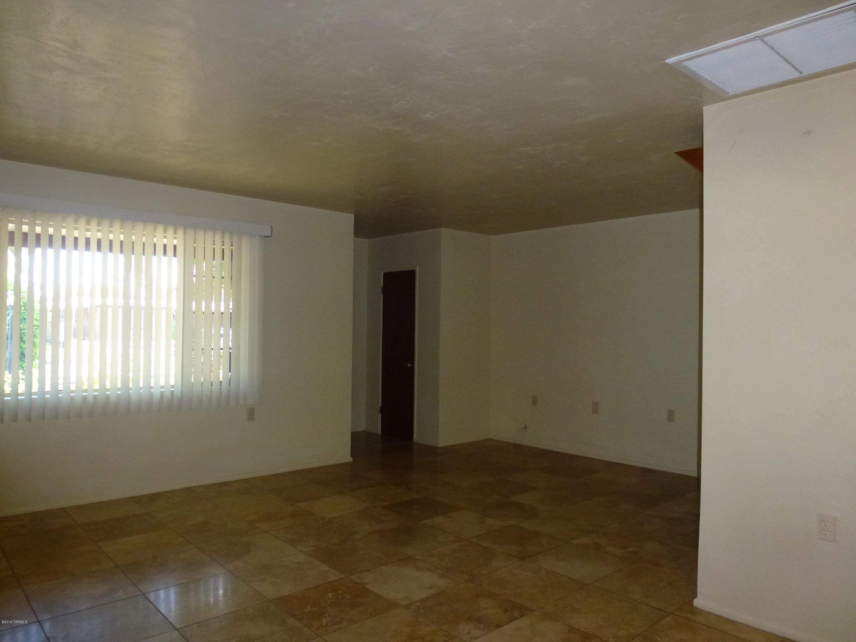 Mountain View Acre Farms - Residential Lease