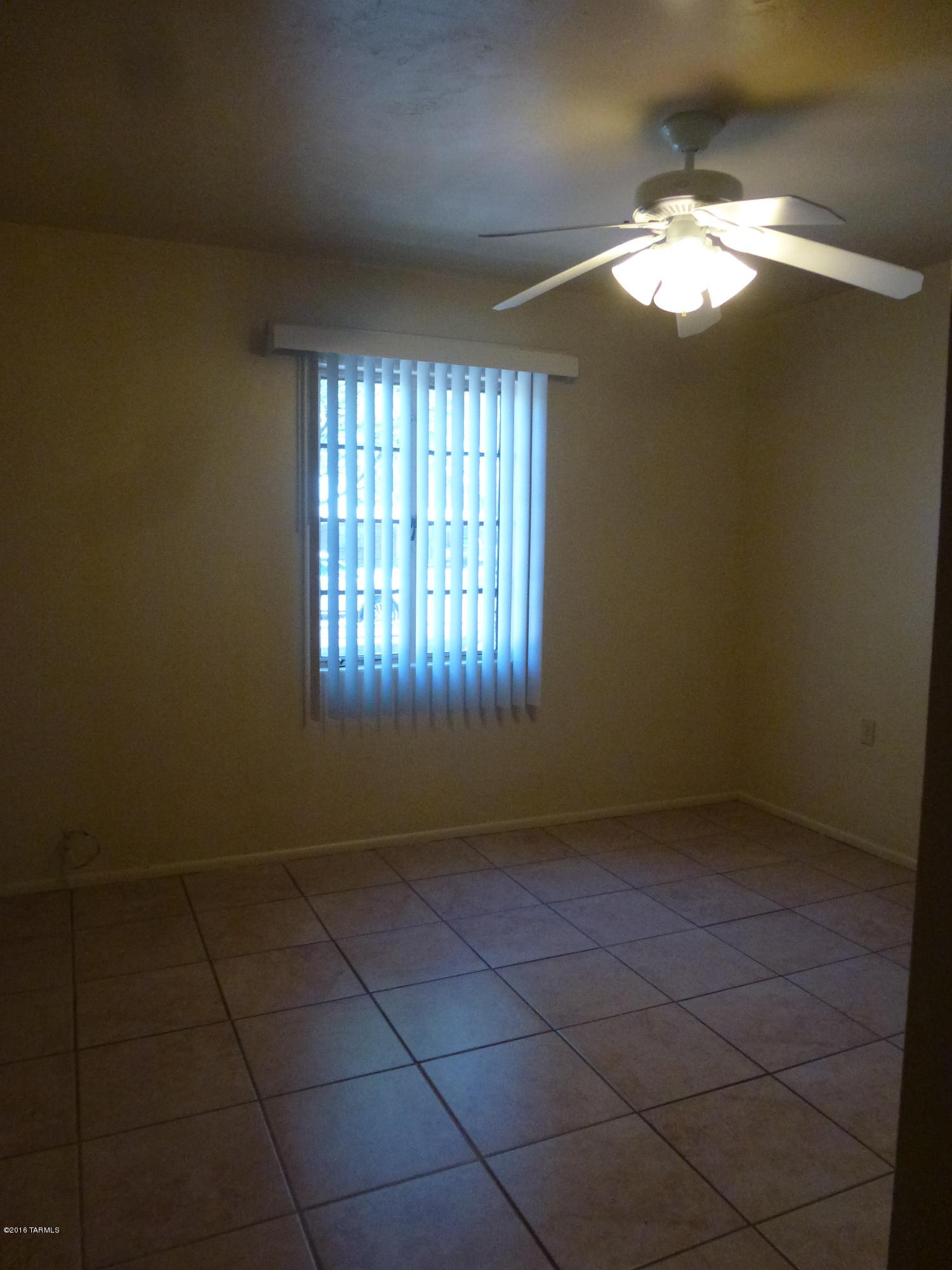 Mountain View Acre Farms - Residential Lease