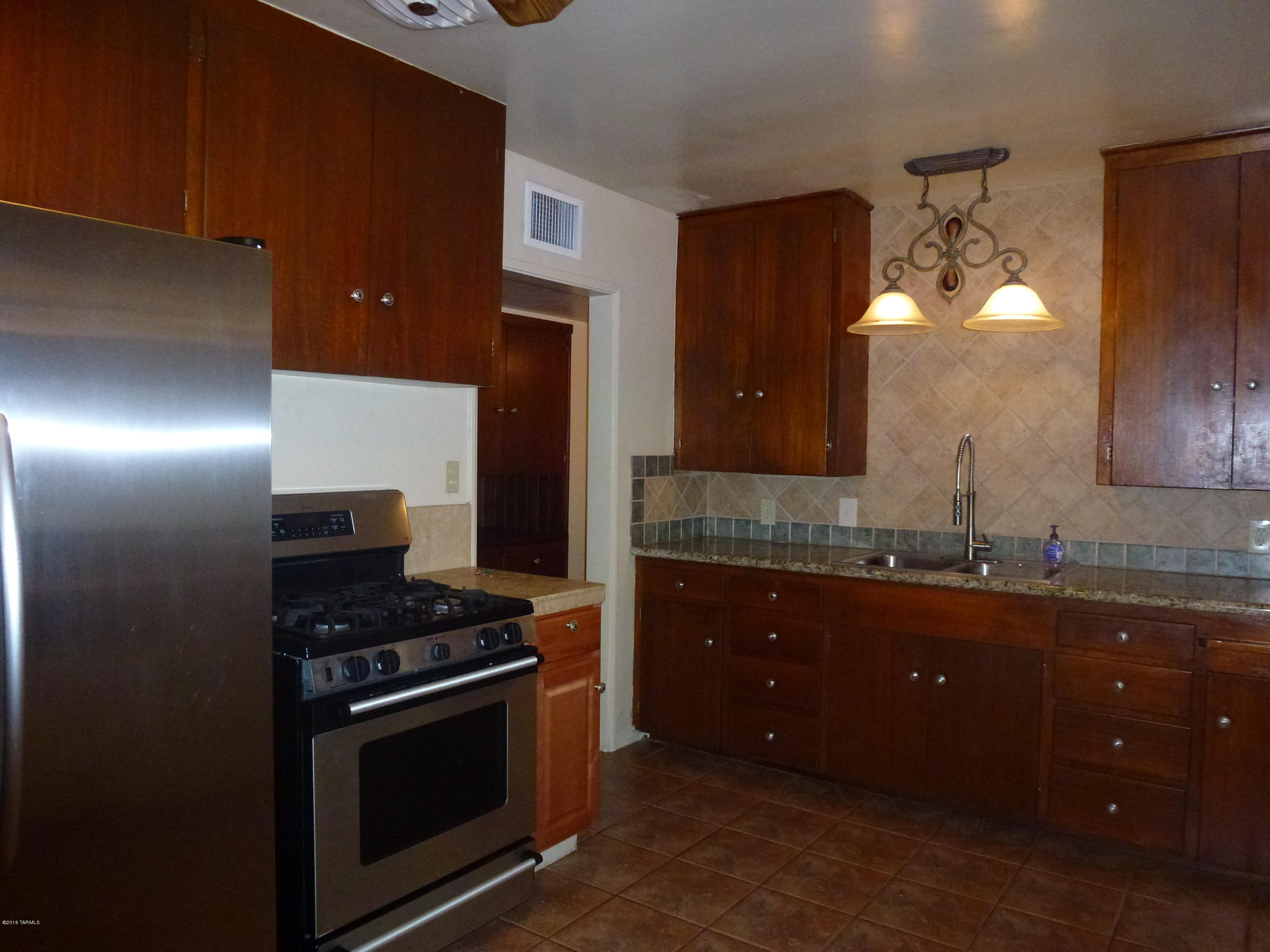 Mountain View Acre Farms - Residential Lease