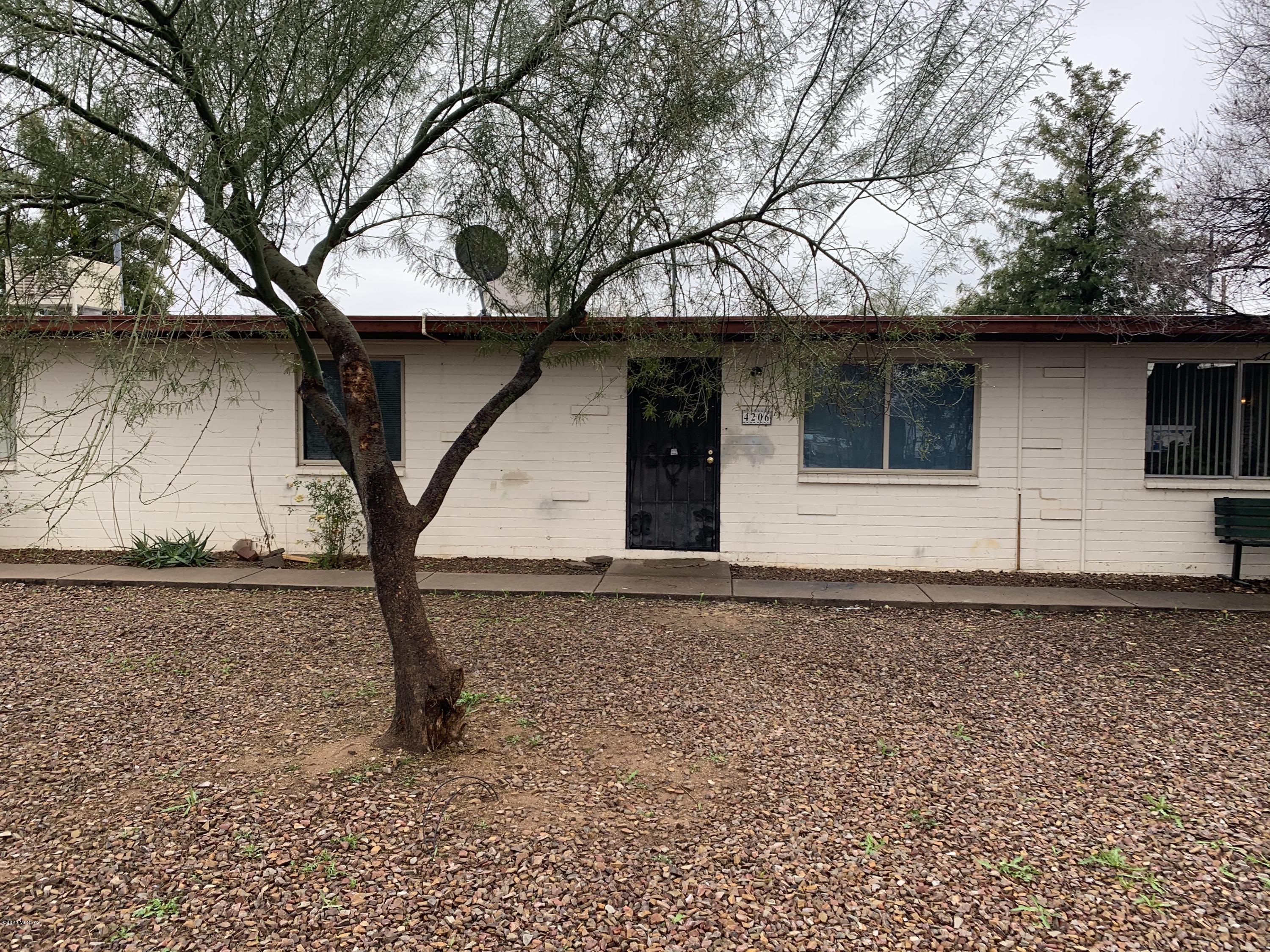 El Pasadena Tract - Residential Lease