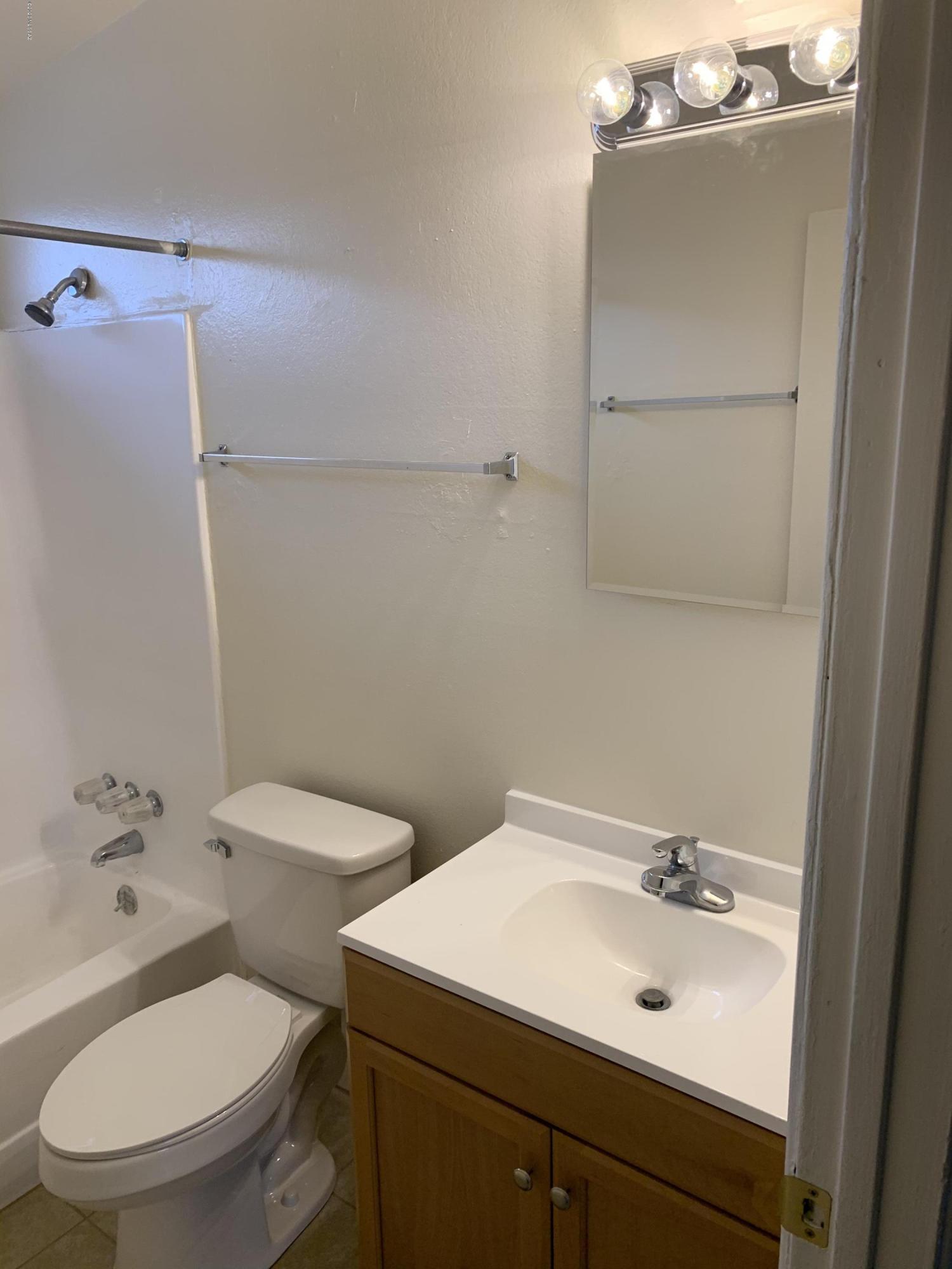 El Pasadena Tract - Residential Lease