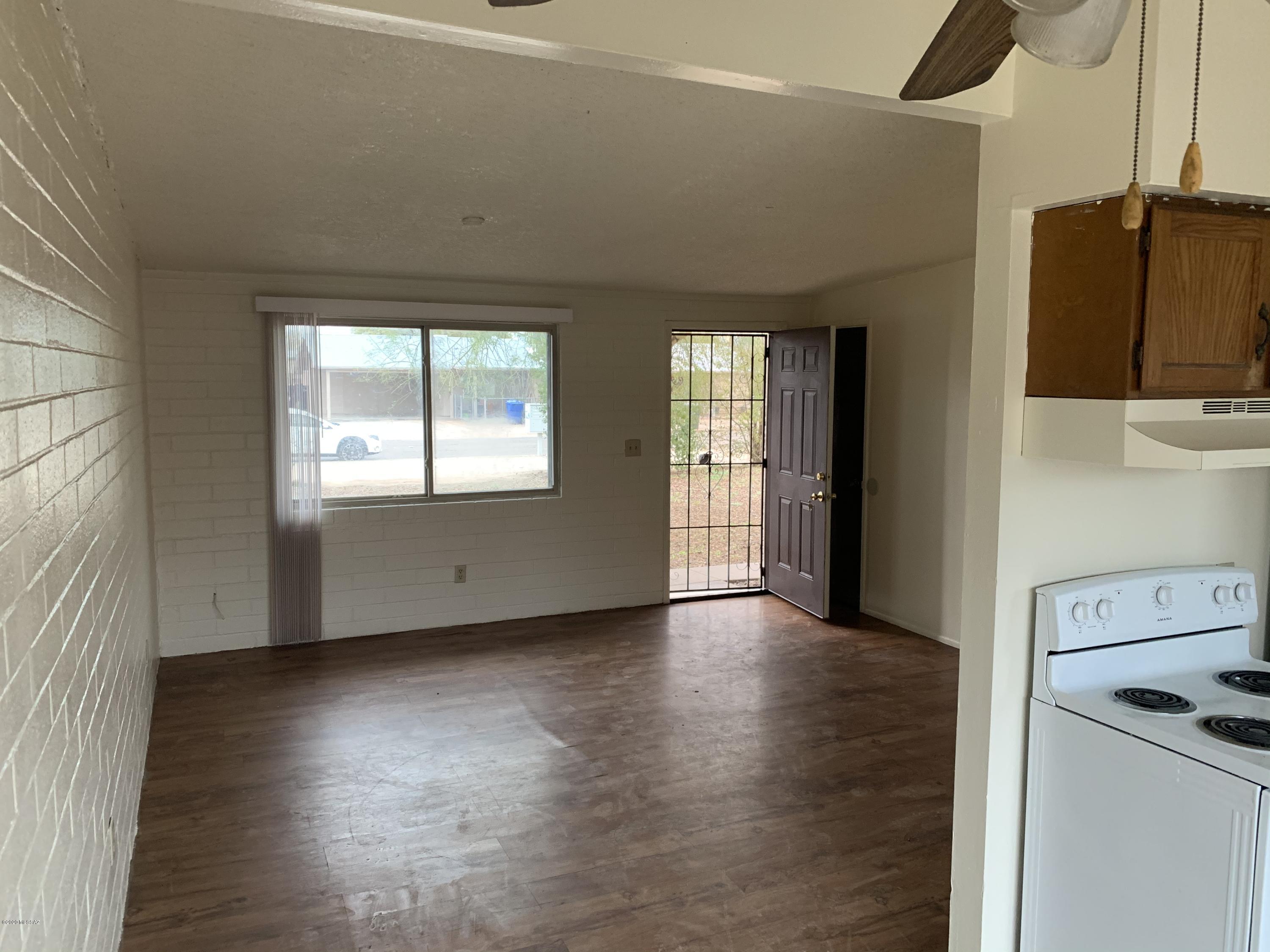 El Pasadena Tract - Residential Lease