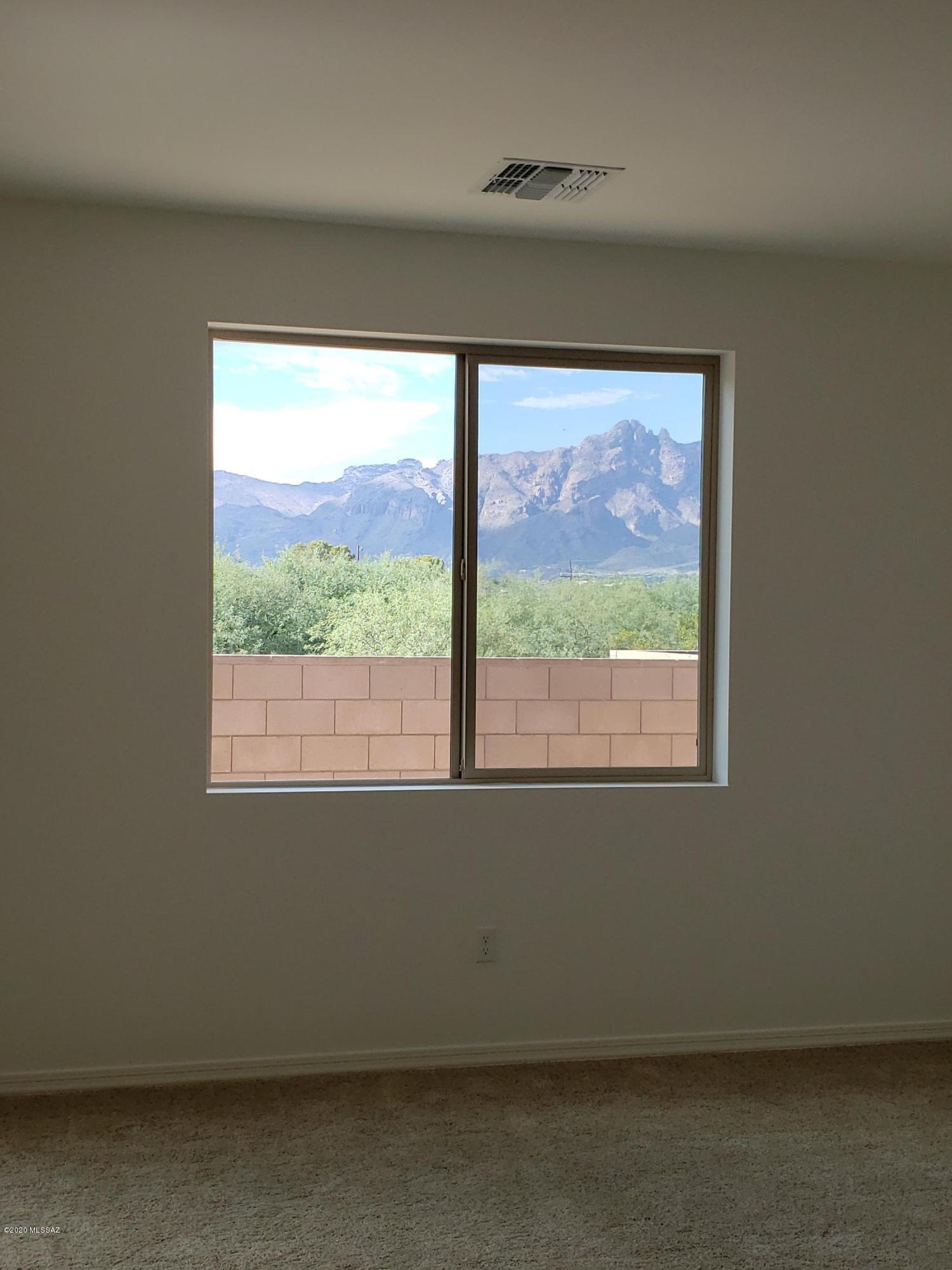 Las Cabanas - Residential Lease