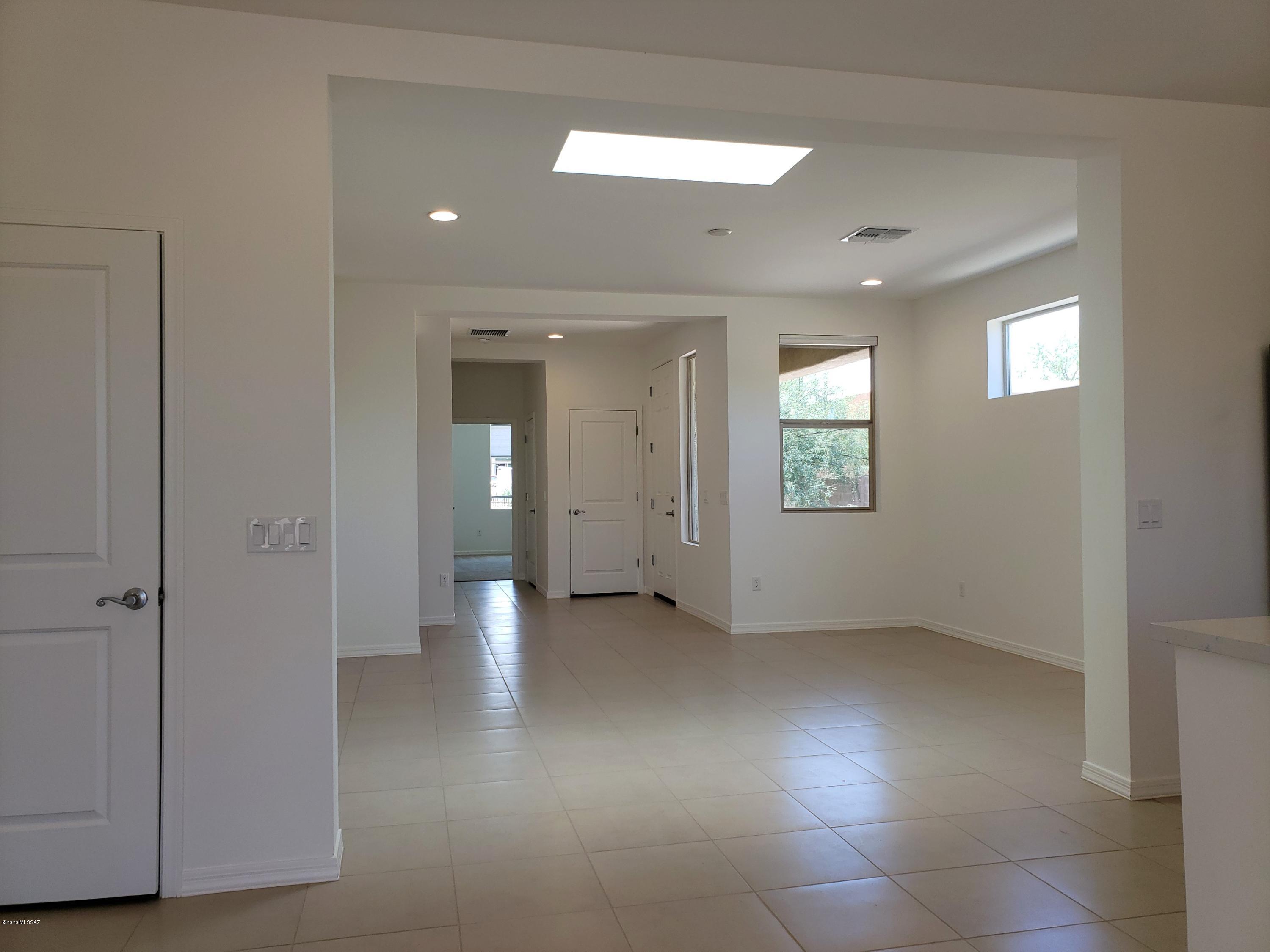 Las Cabanas - Residential Lease