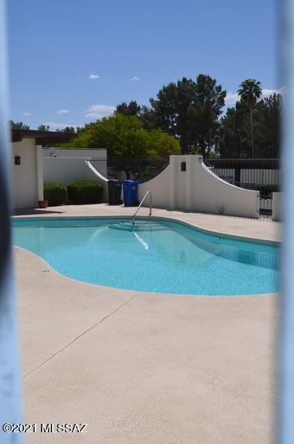 Las Solanas Blk 1 (1-49) - Residential