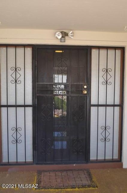 Las Solanas Blk 1 (1-49) - Residential