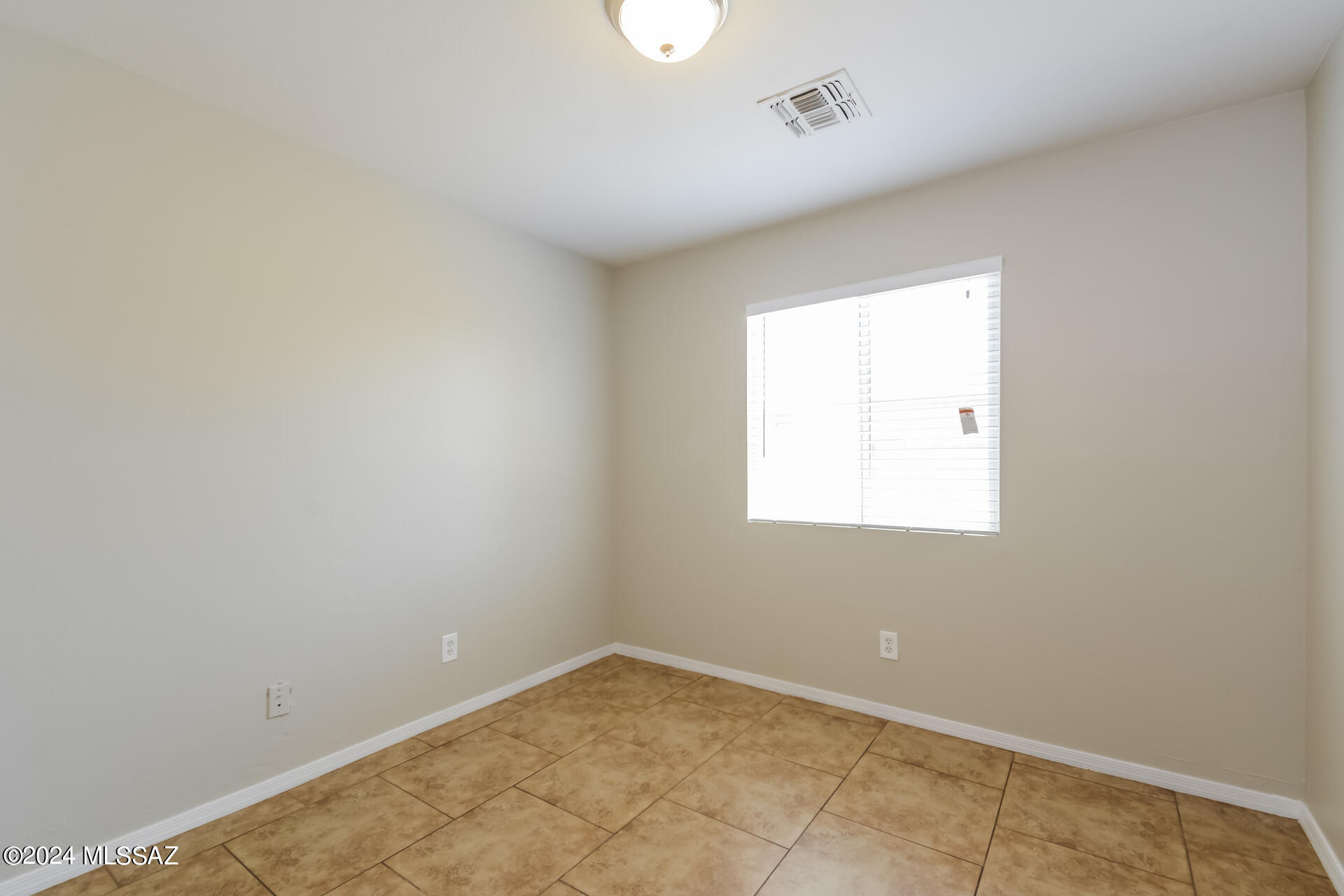 Silvermoon Estates (1-41) - Residential Lease