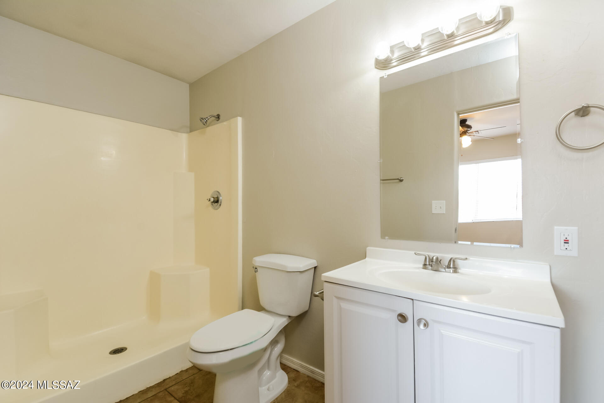 Silvermoon Estates (1-41) - Residential Lease