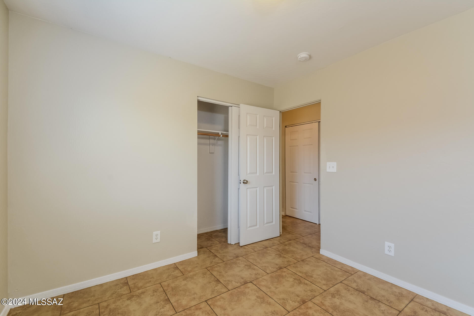 Silvermoon Estates (1-41) - Residential Lease