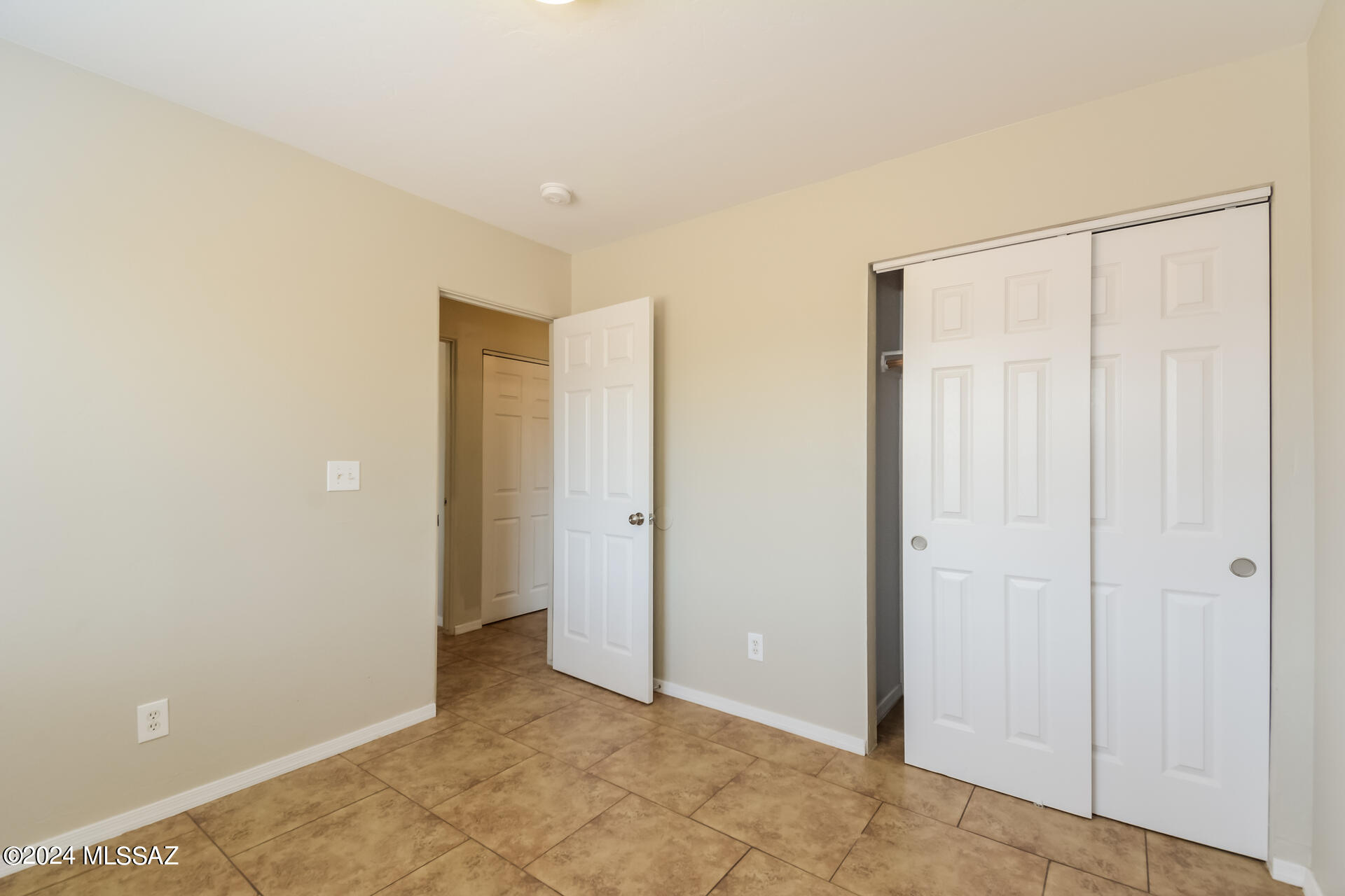 Silvermoon Estates (1-41) - Residential Lease