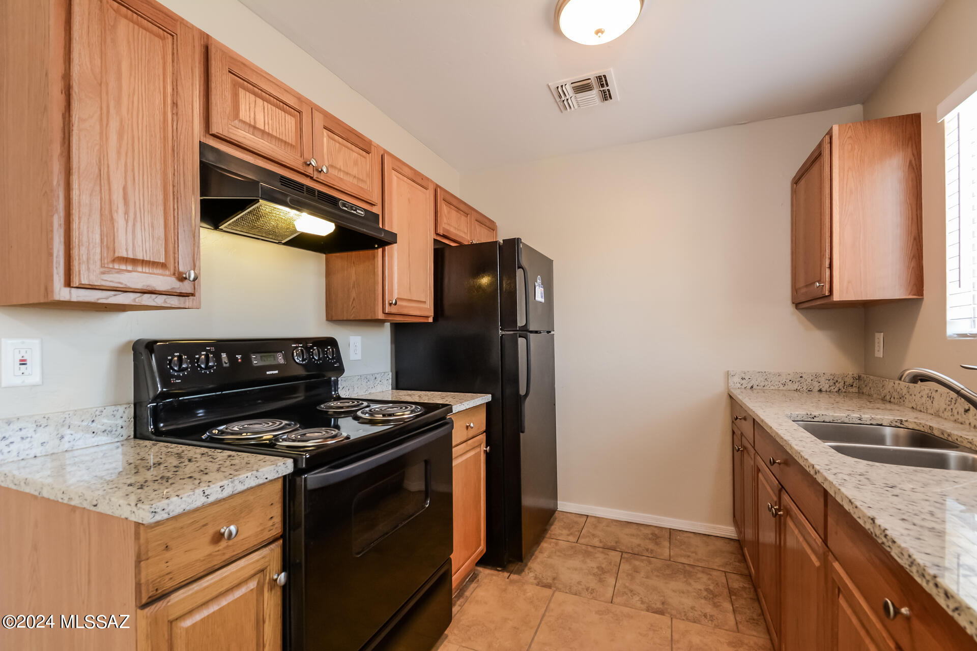 Silvermoon Estates (1-41) - Residential Lease