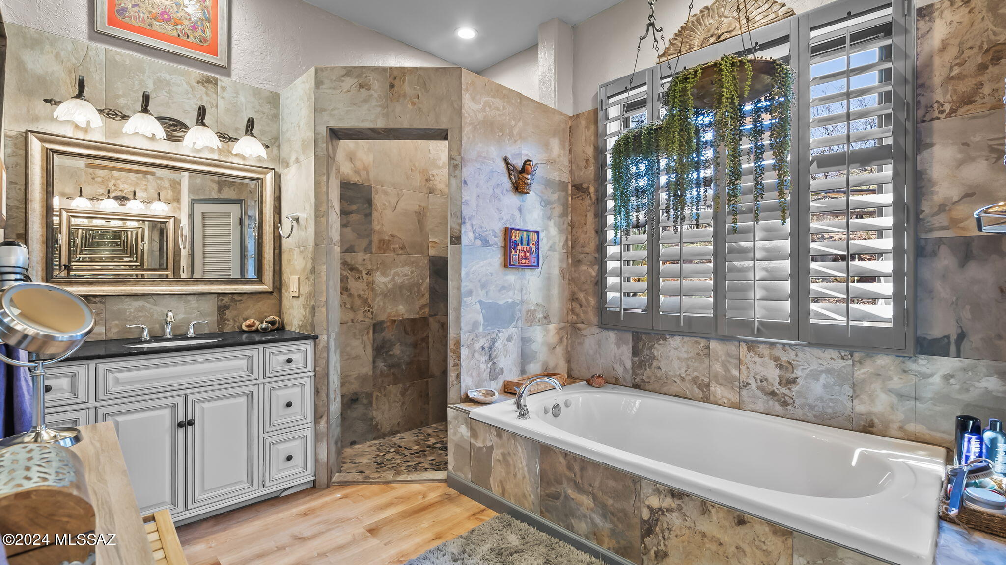 Palo Parado Estates - Residential