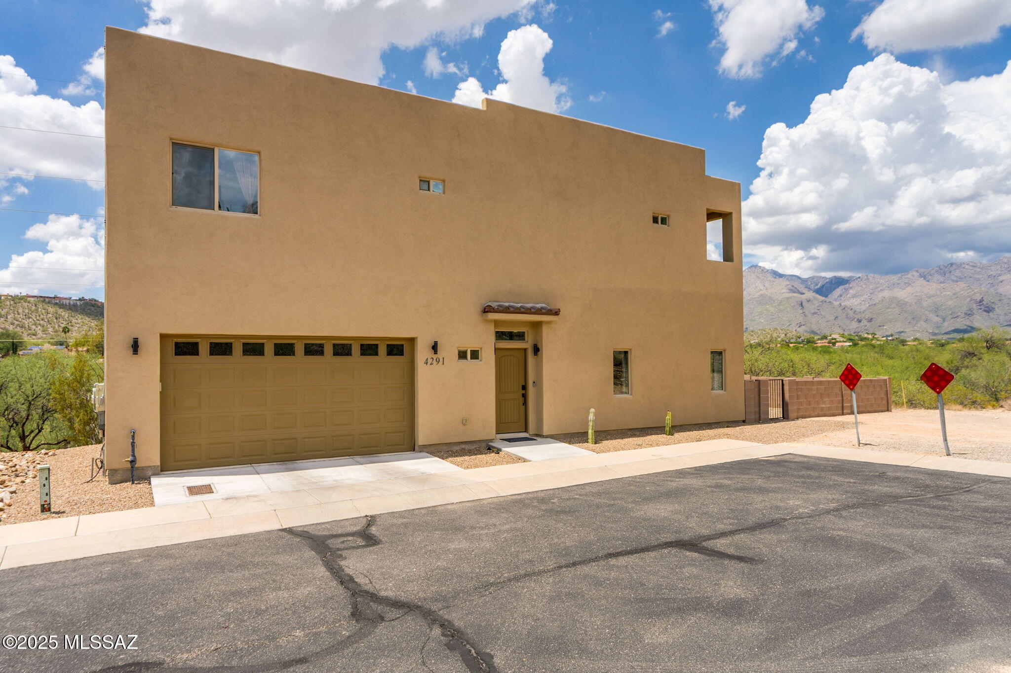 Sabino Shadows (1-27) - Residential