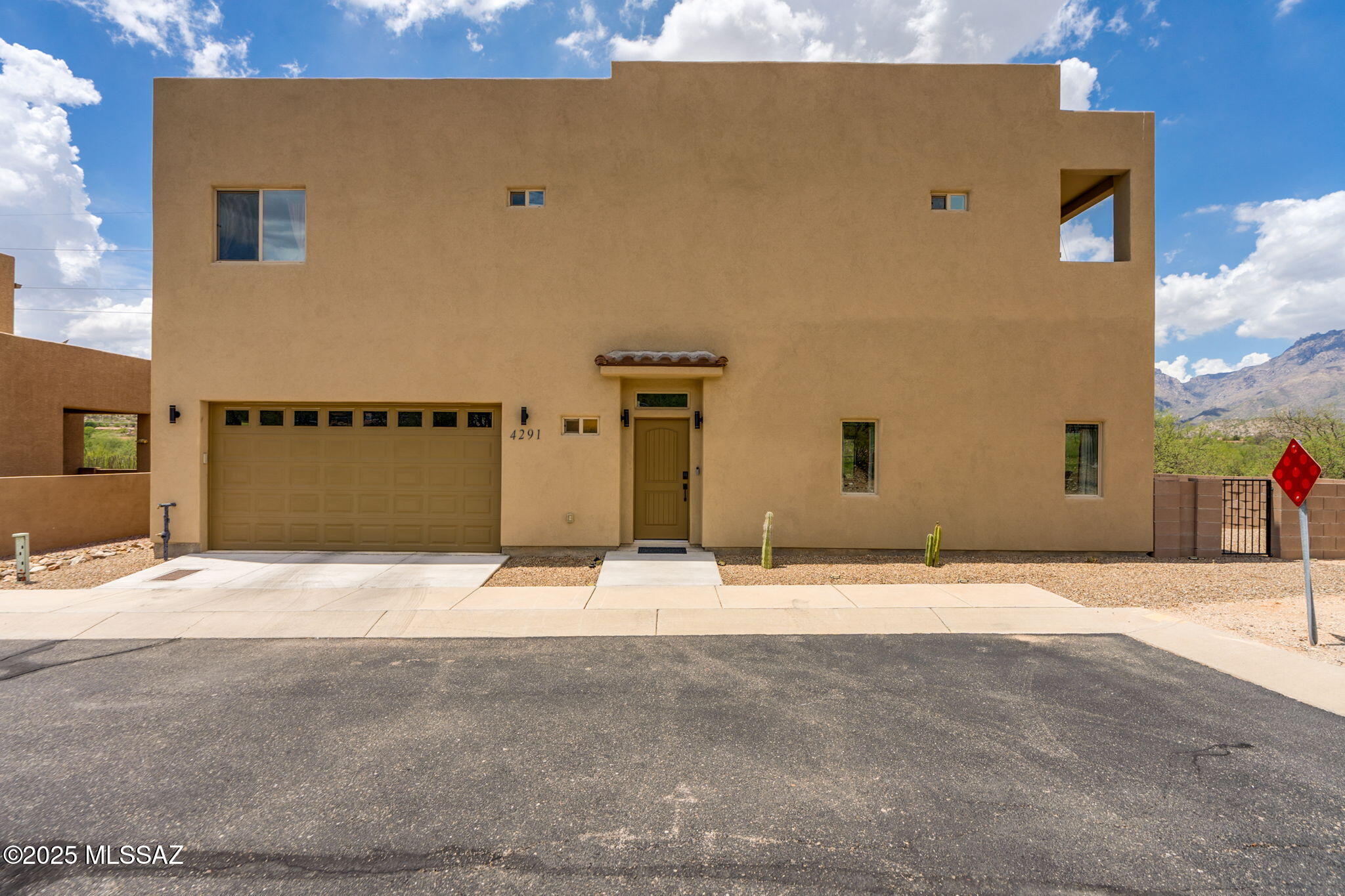 Sabino Shadows (1-27) - Residential