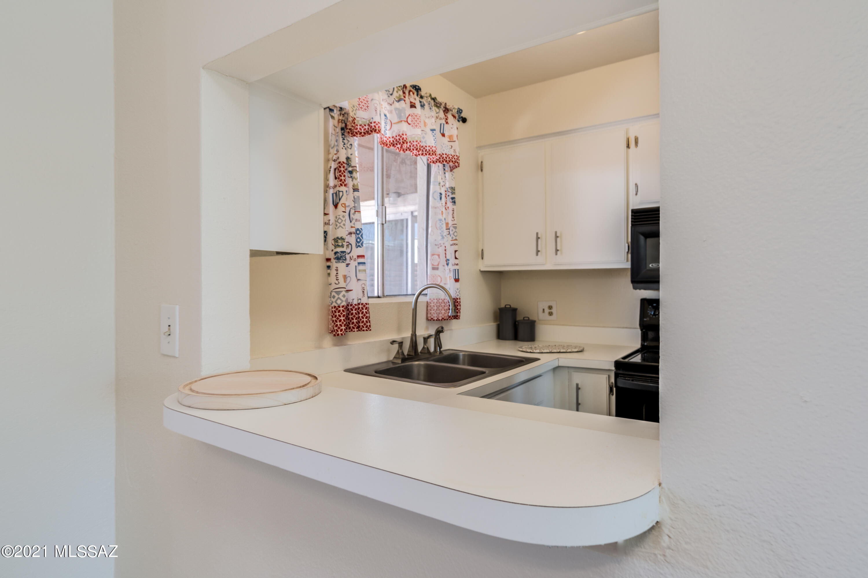 Las Solanas Blk 1 (1-49) - Residential