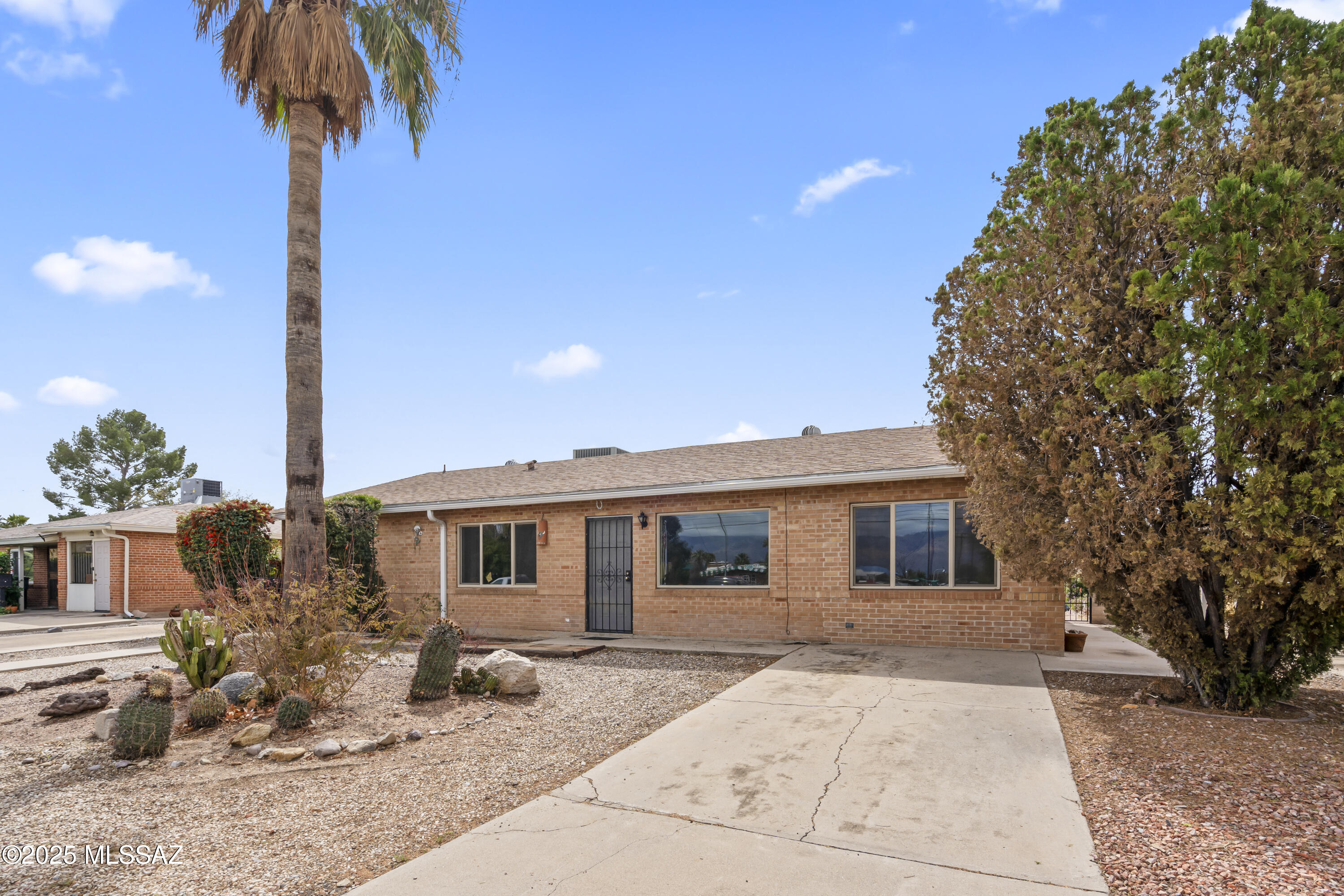 Manana Vista - Residential