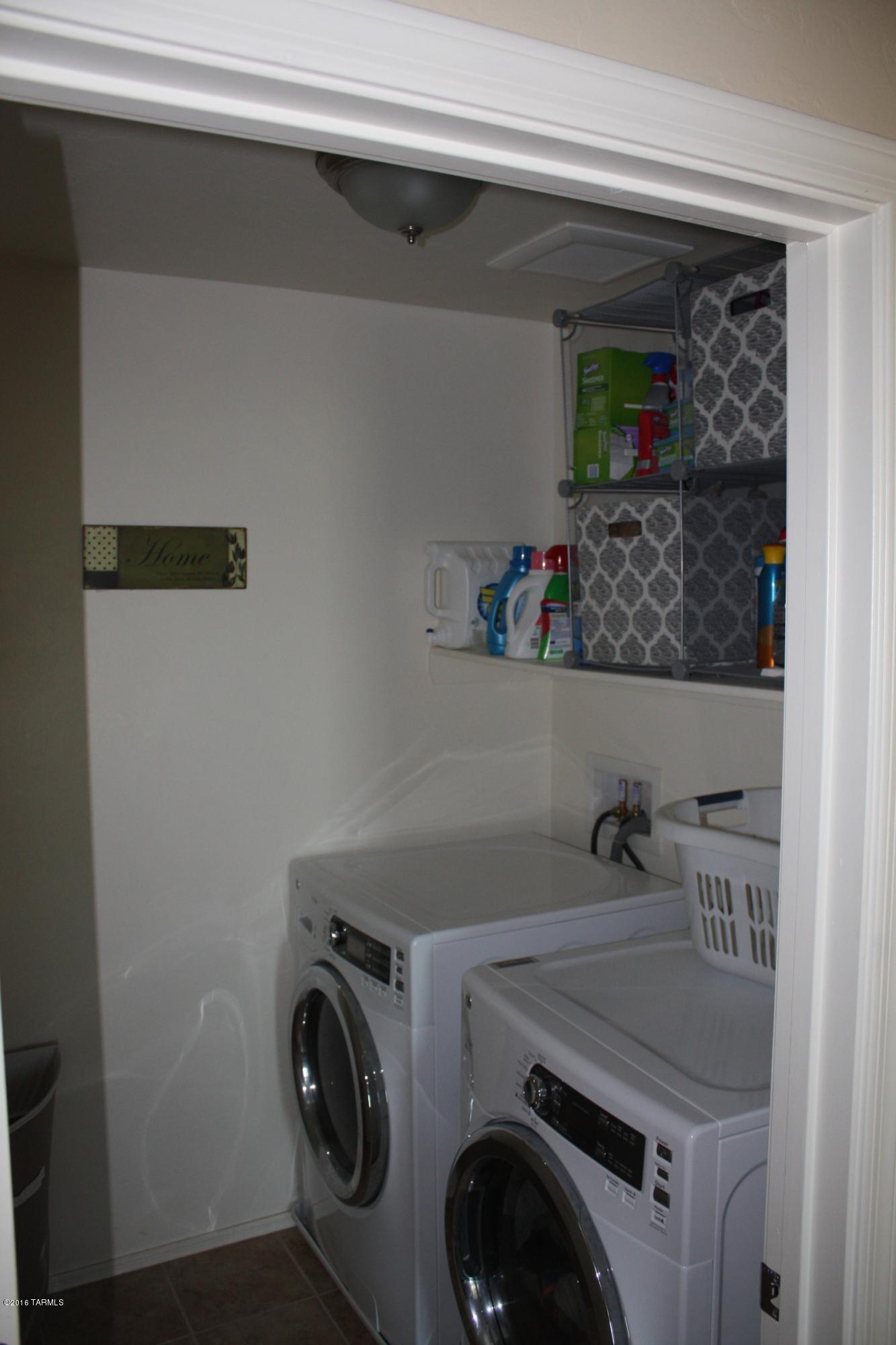 Rancho Del Lago (B37-38) - Residential Lease