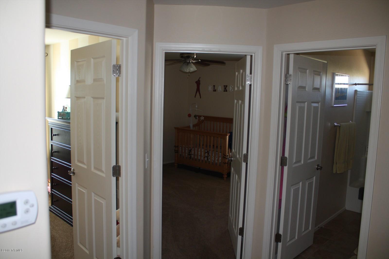 Rancho Del Lago (B37-38) - Residential Lease
