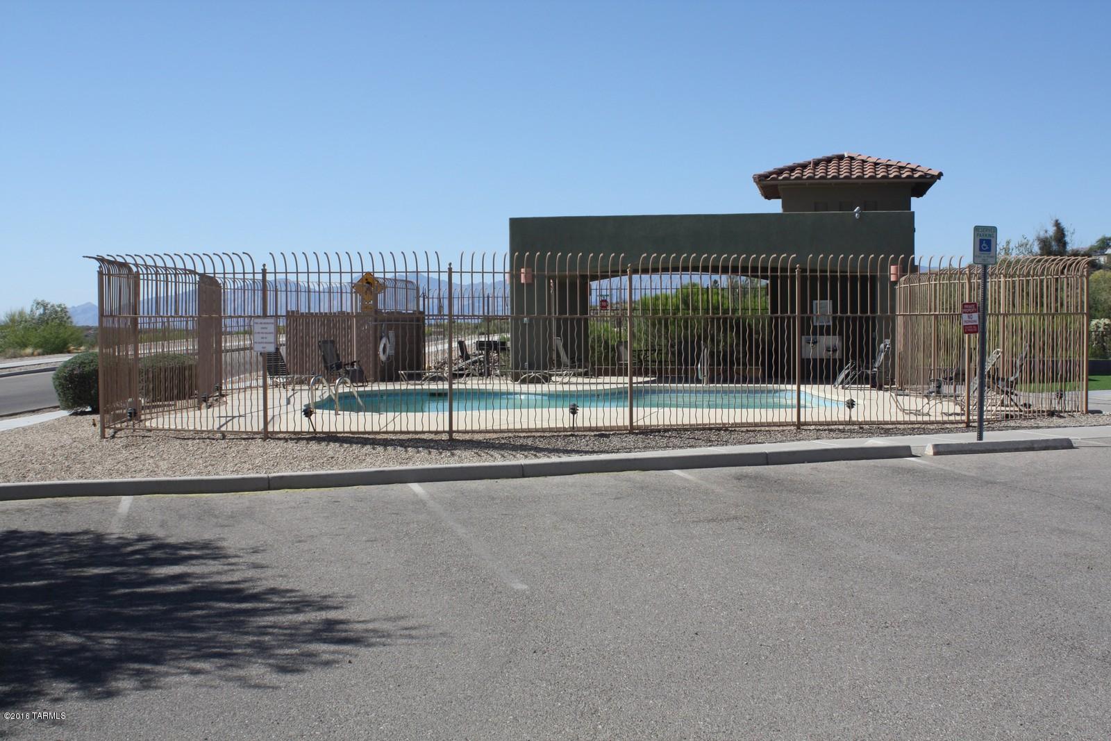 Rancho Del Lago (B37-38) - Residential Lease