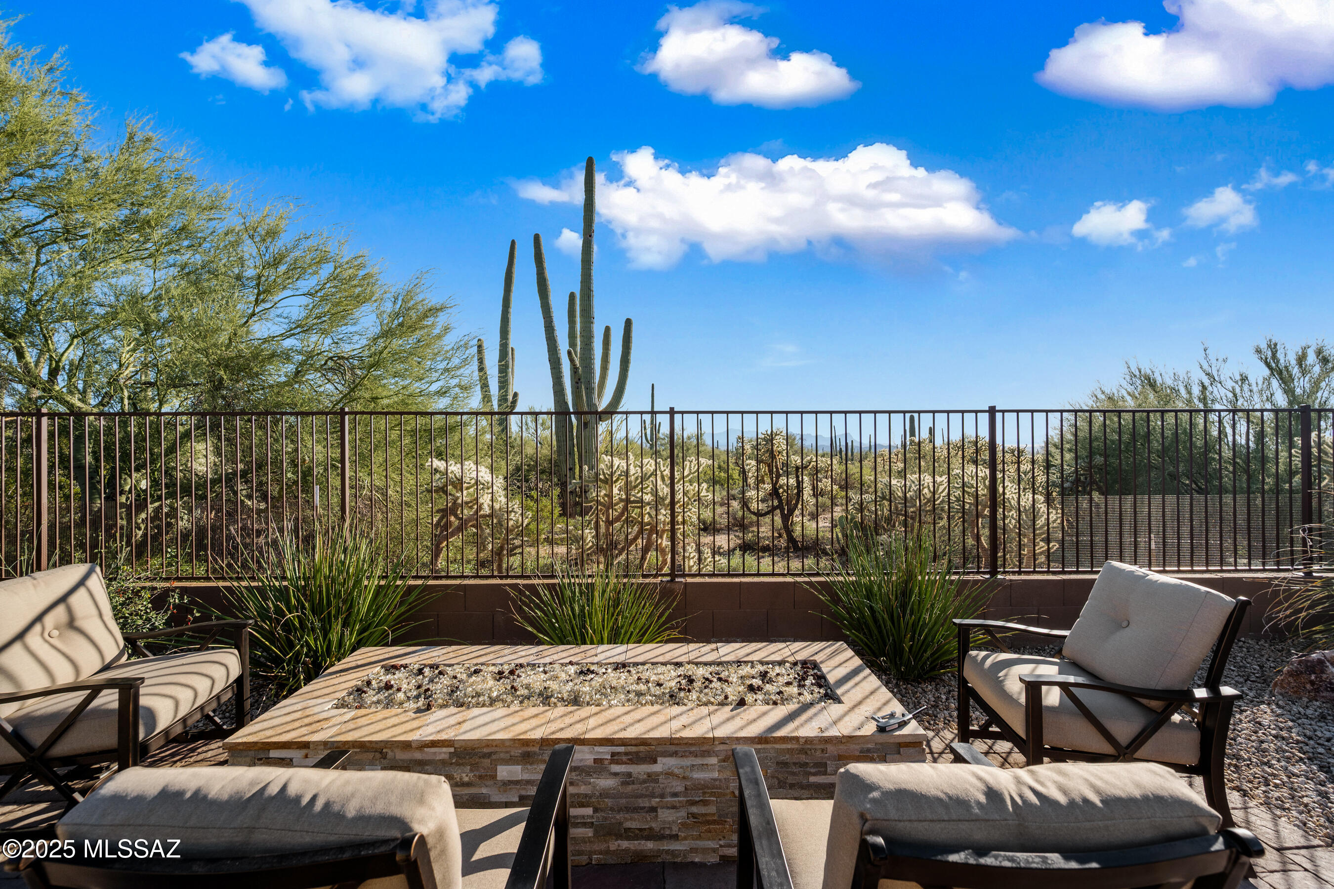 Del Webb At Dove Mountain SQ20131930189 - Residential