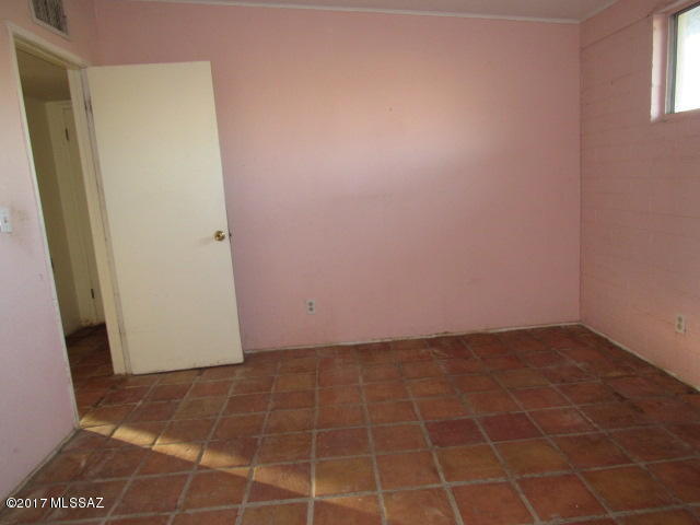 Unsubdivided - Residential