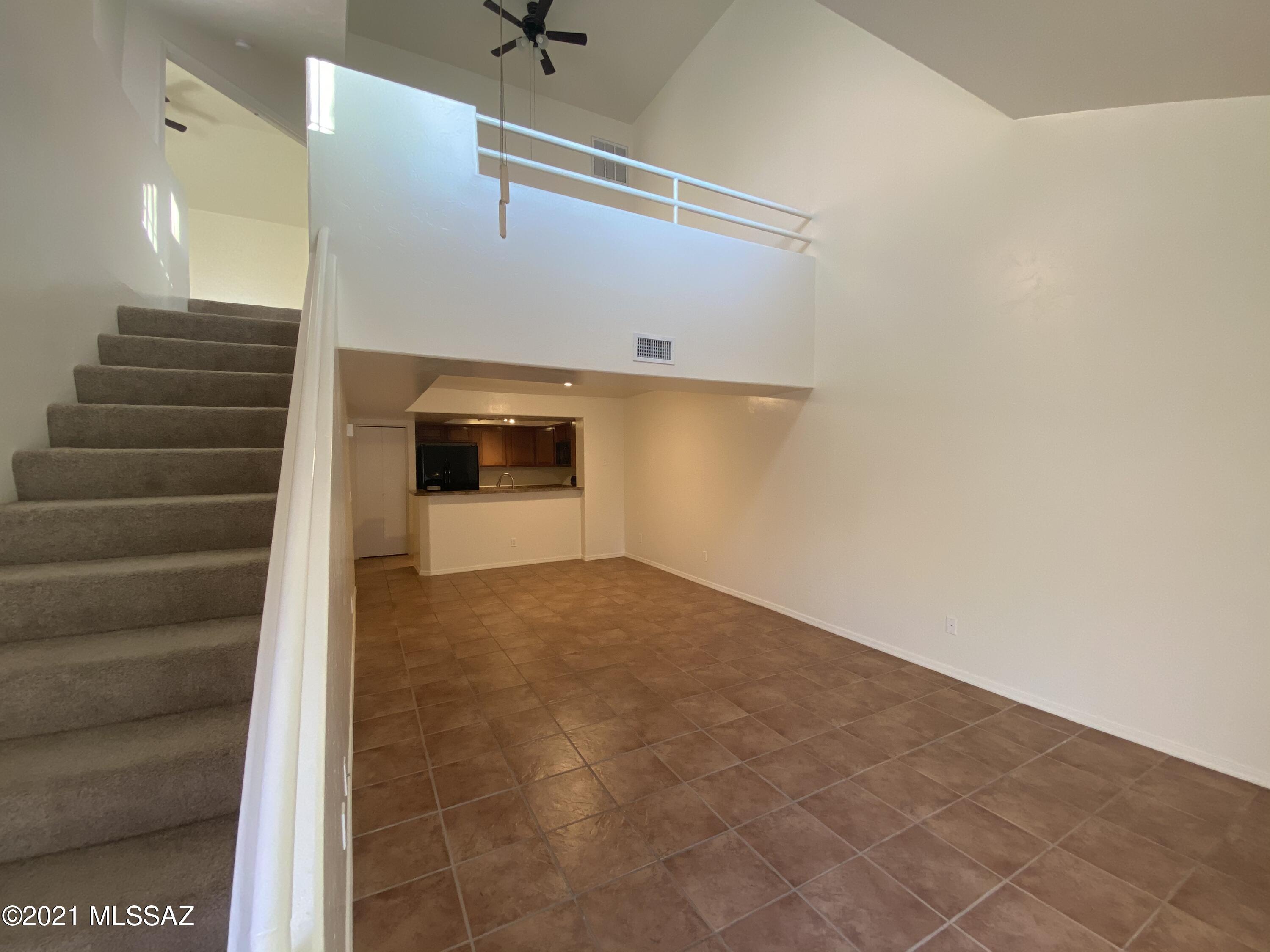 Mountain View Condos. (1-76) - Residential Lease