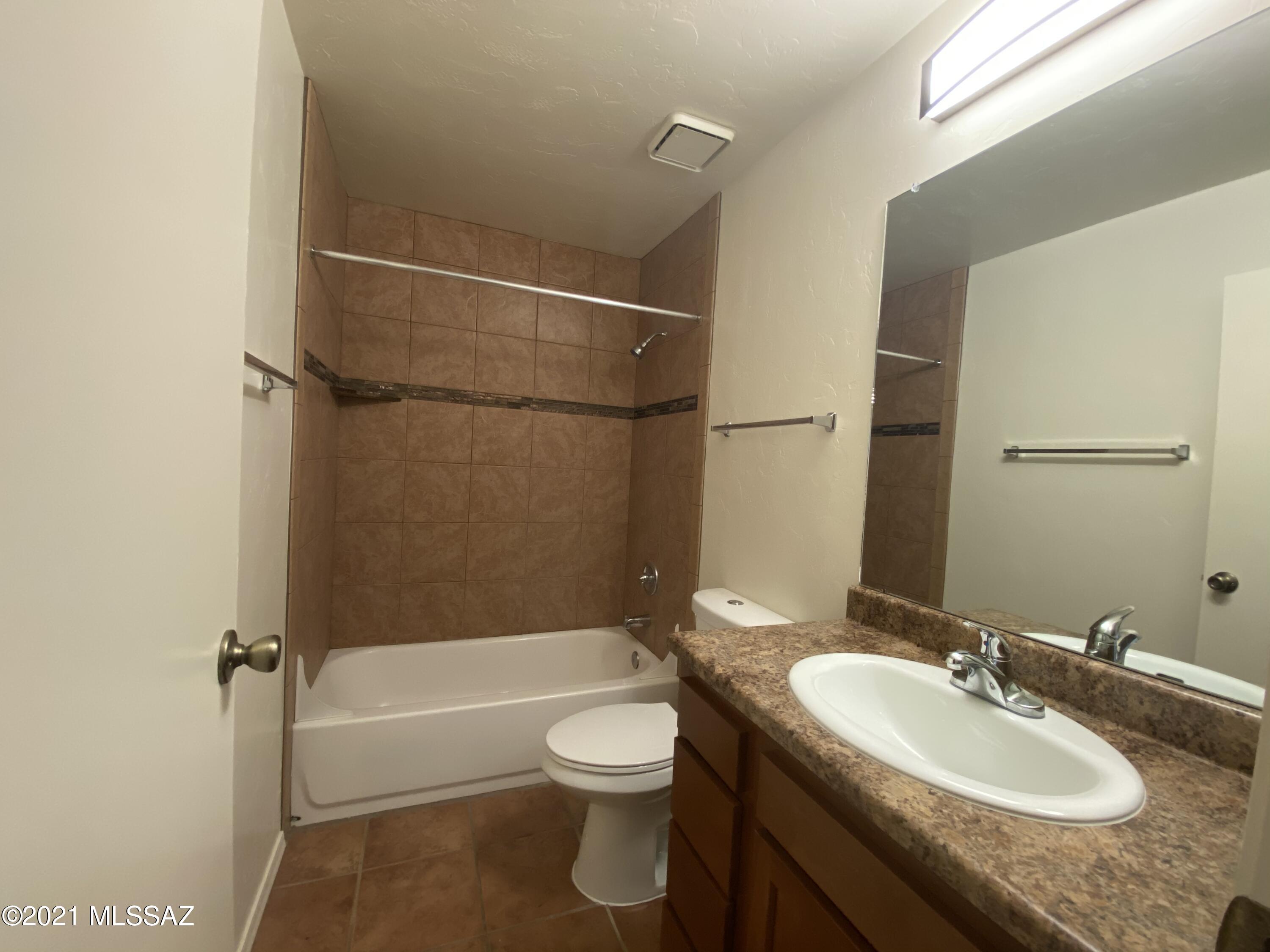 Mountain View Condos. (1-76) - Residential Lease
