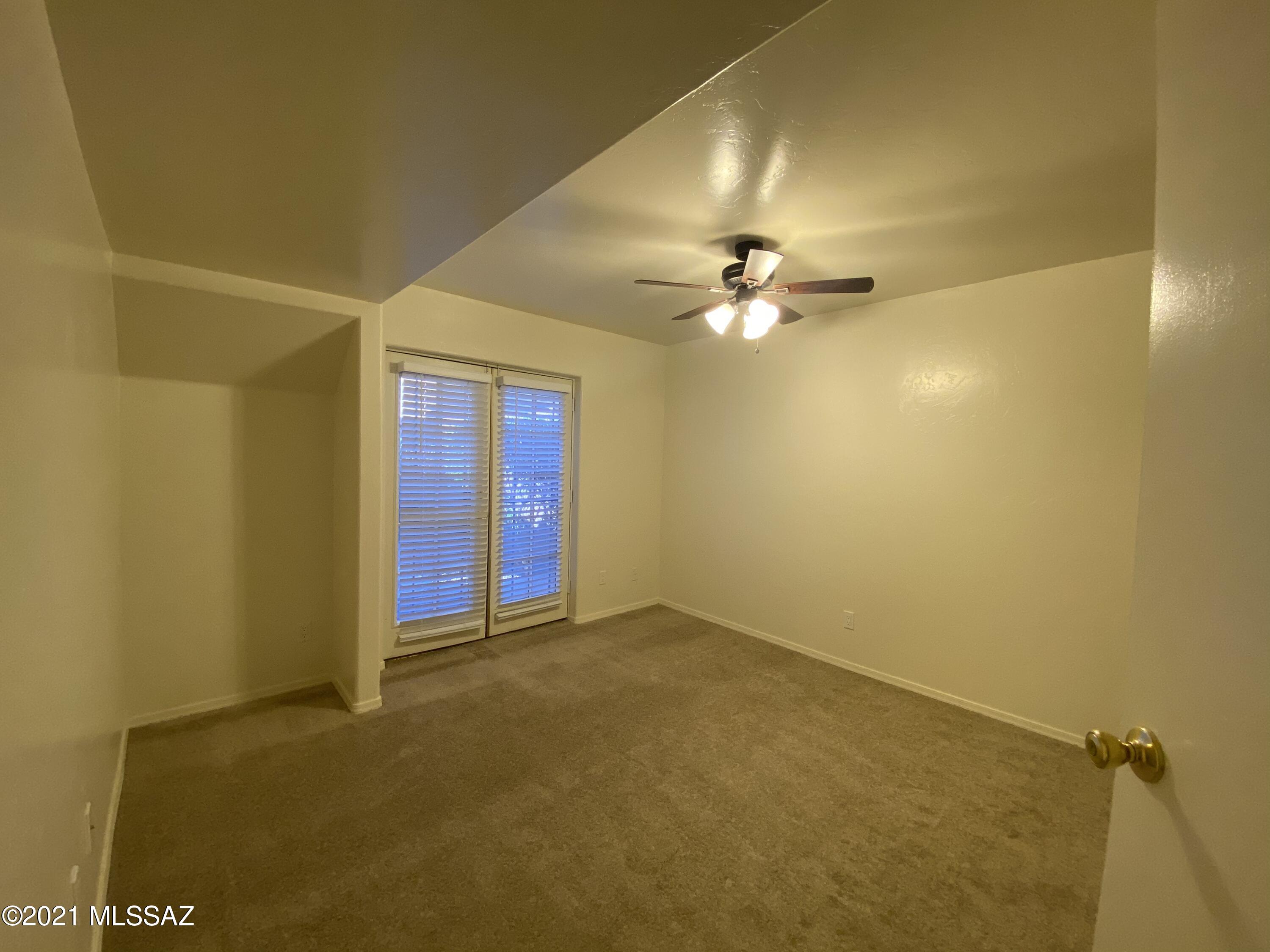Mountain View Condos. (1-76) - Residential Lease