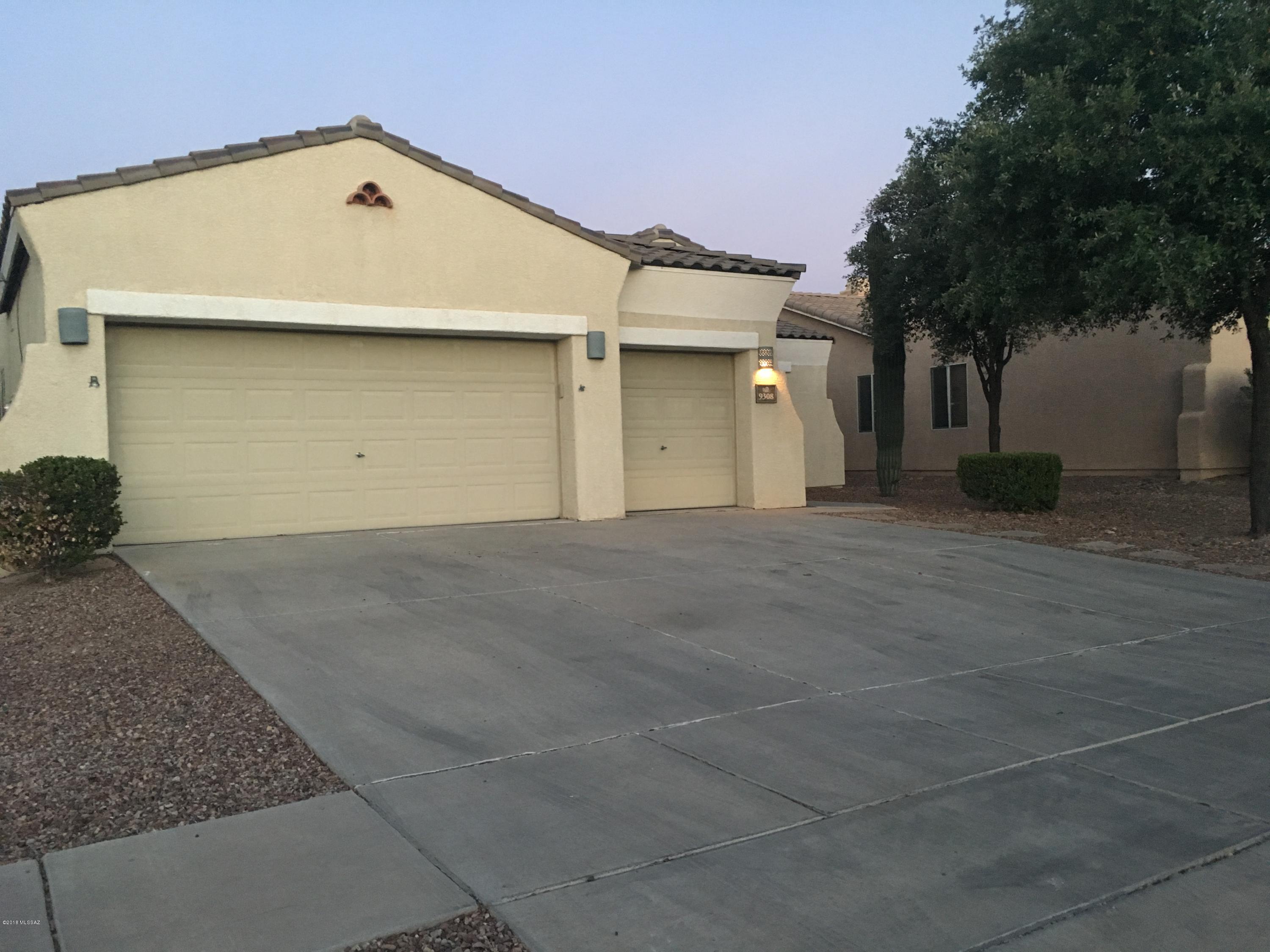 Desert Traditions II (49-120) - Residential