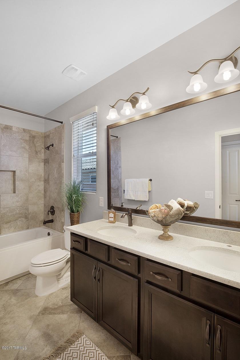 Golden Barrel Place At Dove Mountain SQ20141710079 - Residential