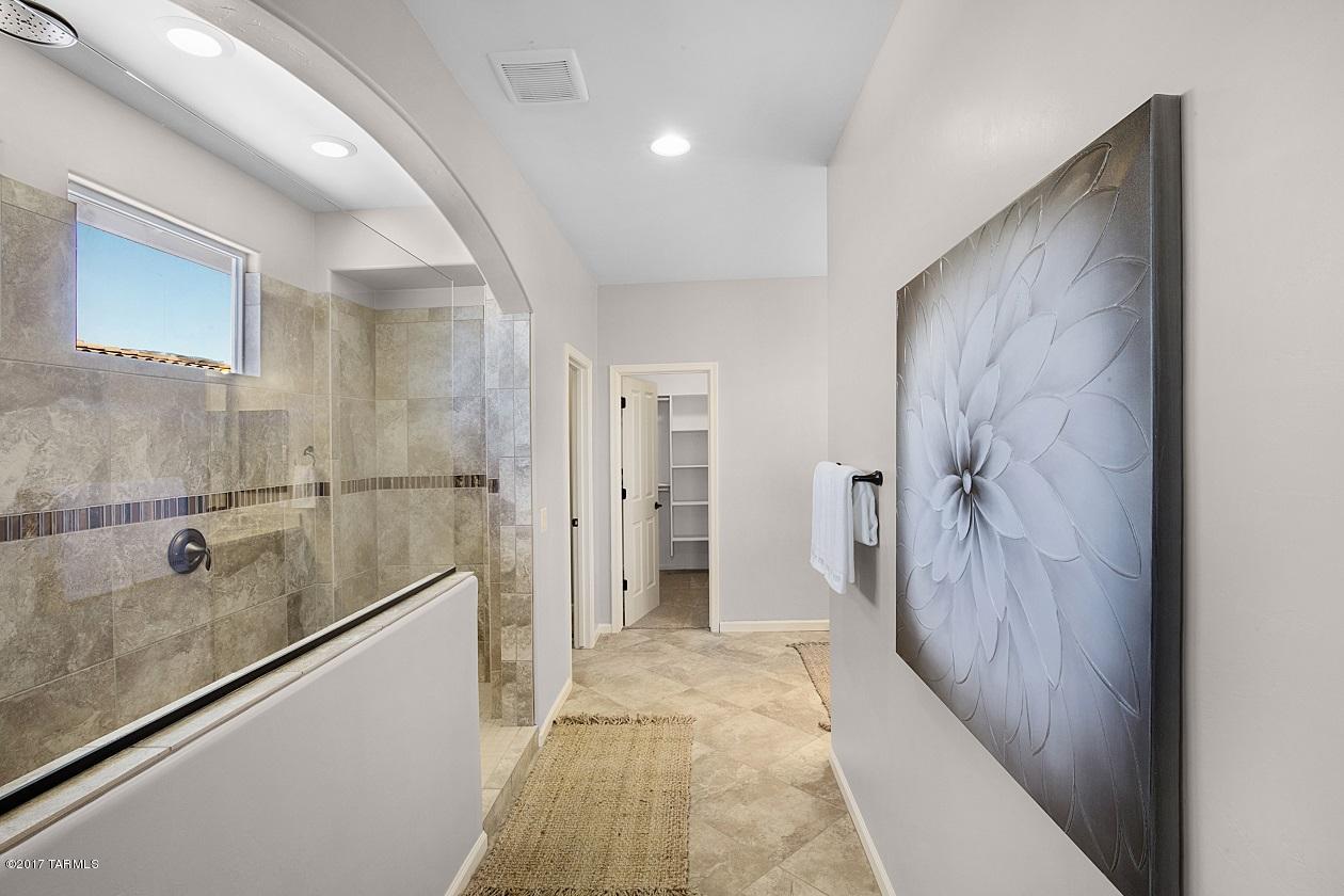 Golden Barrel Place At Dove Mountain SQ20141710079 - Residential