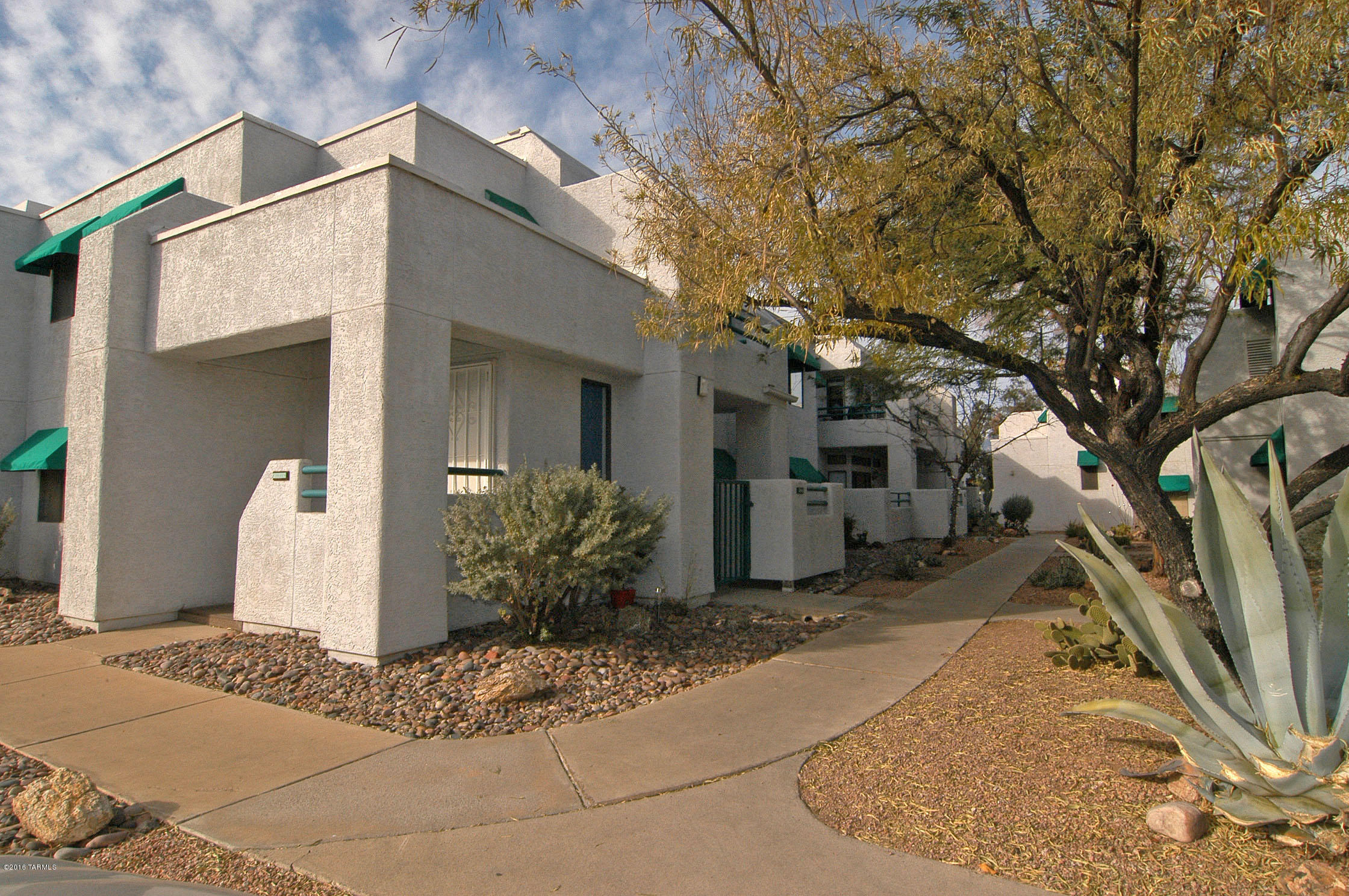Summertree Condominiums (1-224) - Residential