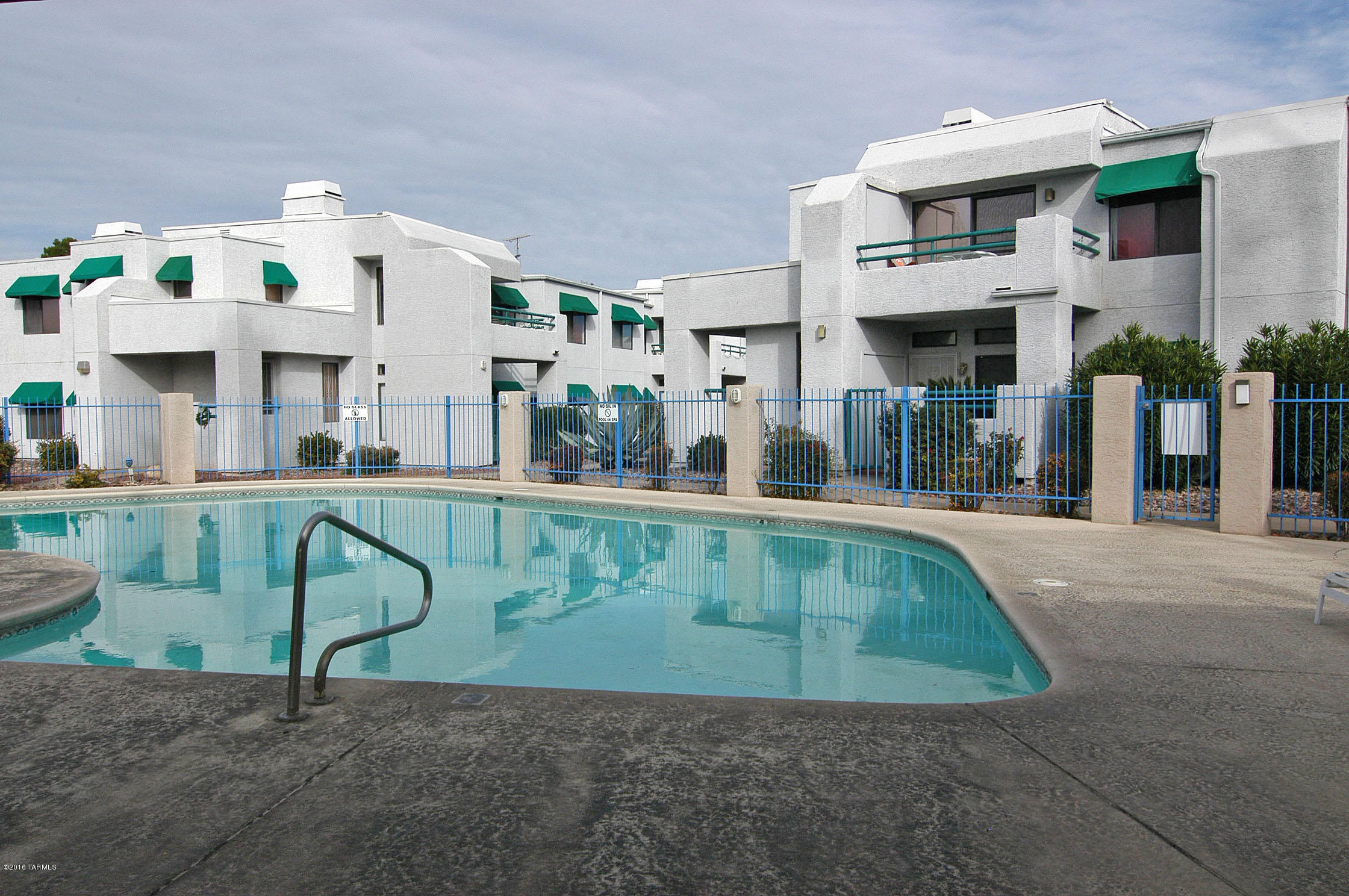 Summertree Condominiums (1-224) - Residential