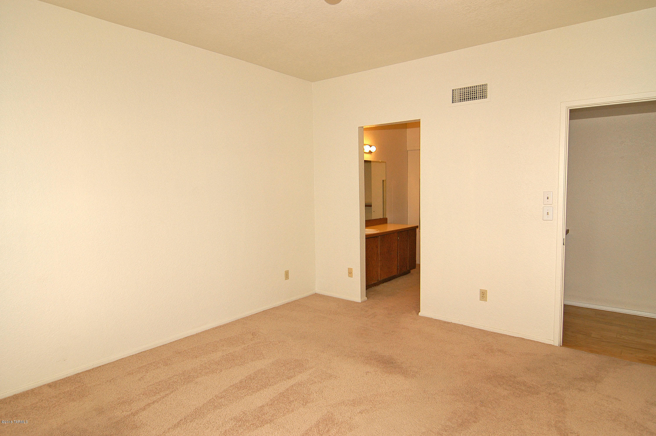 Summertree Condominiums (1-224) - Residential