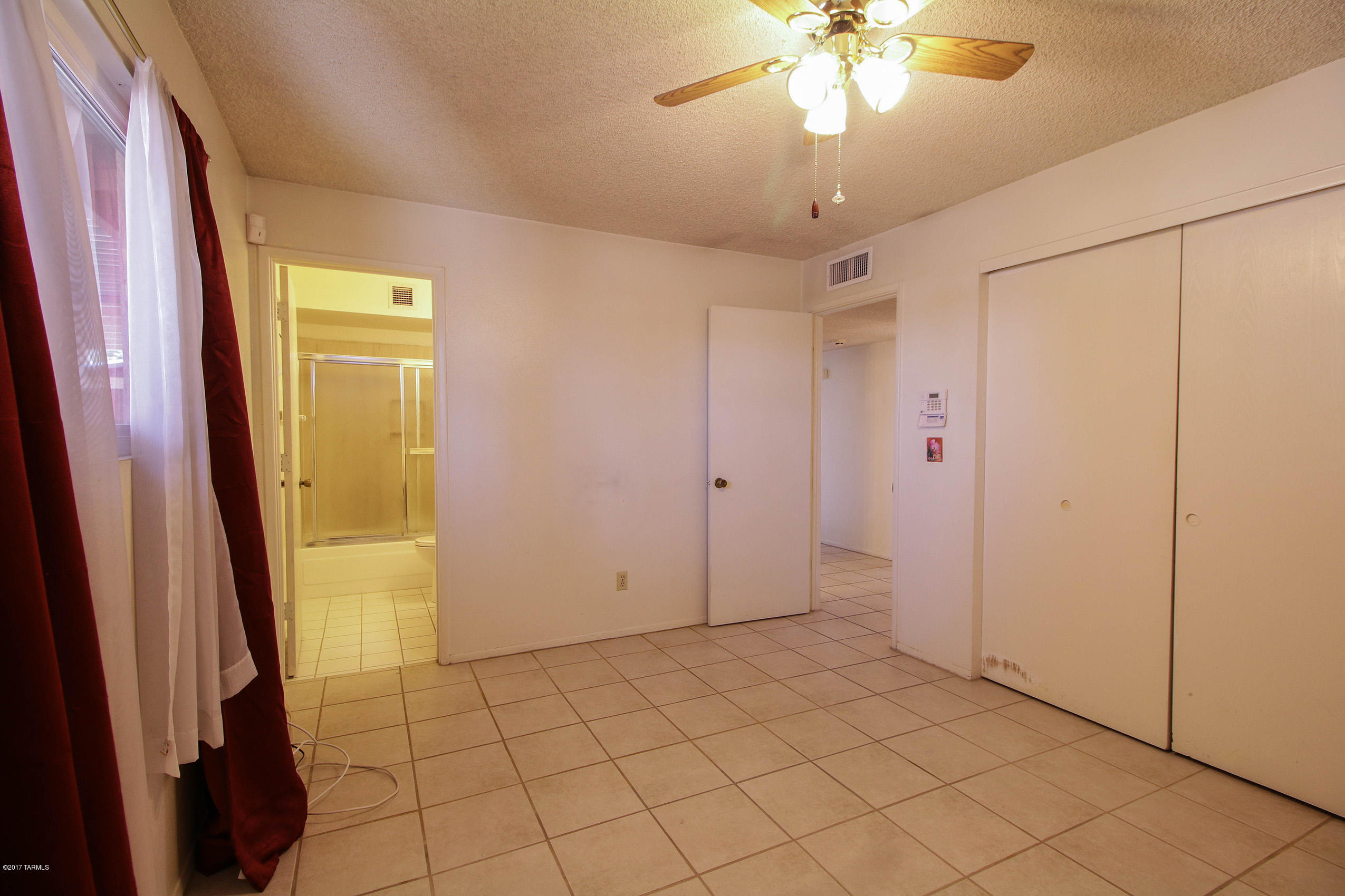 Lakecrest NO. 5 - Residential Lease