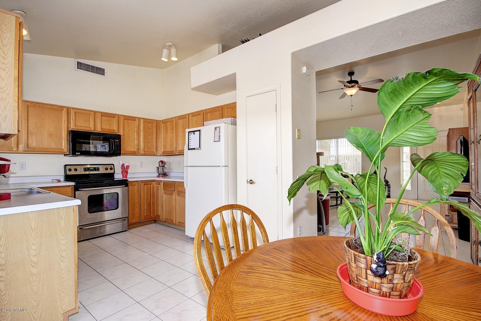 Hacienda Del Oro (1-78) - Residential