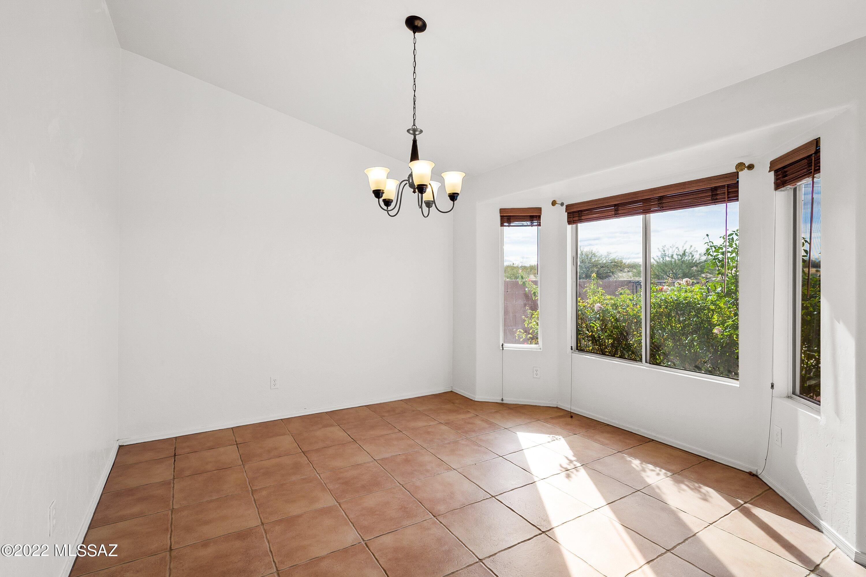 Hacienda Del Oro (1-78) - Residential