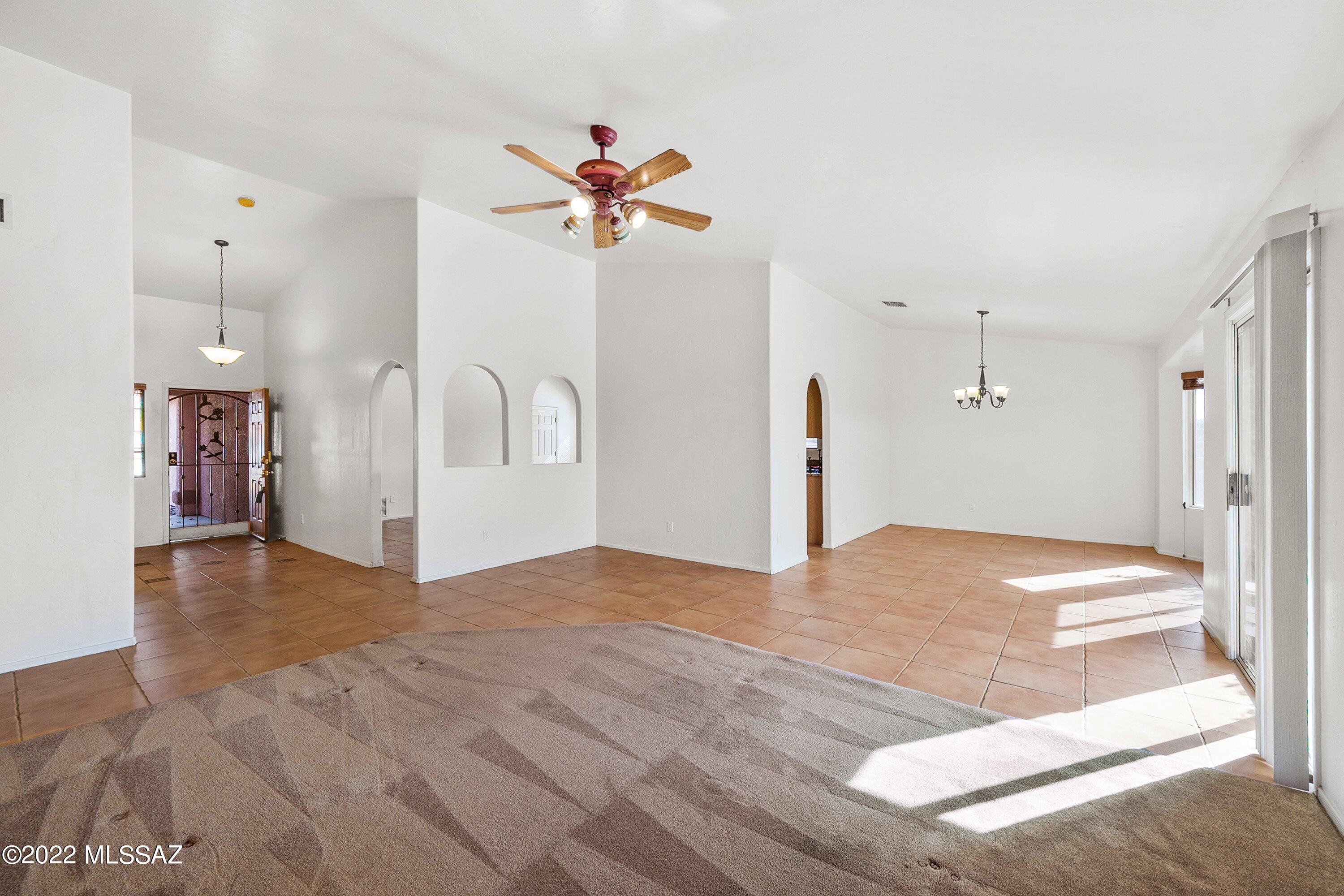 Hacienda Del Oro (1-78) - Residential