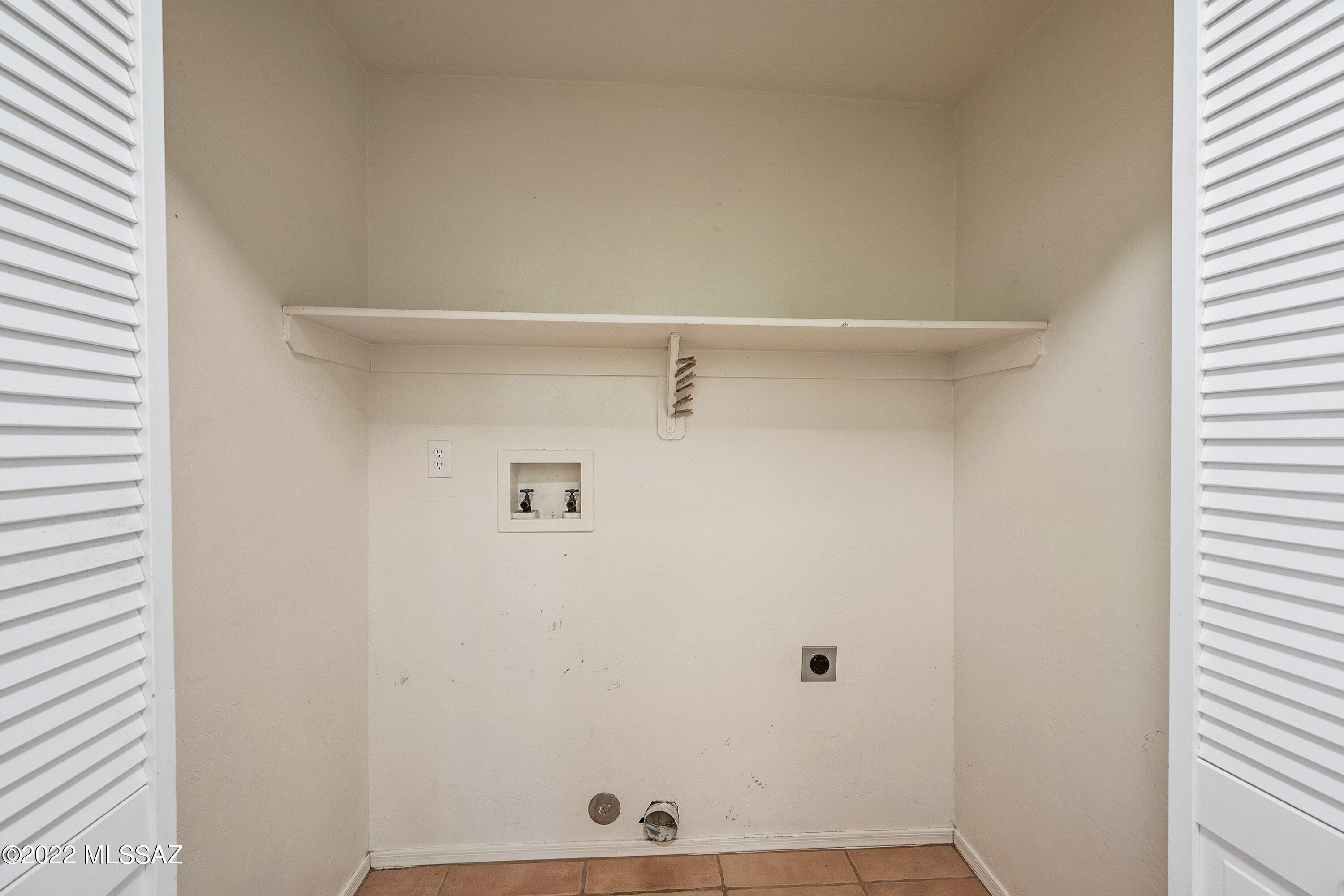Hacienda Del Oro (1-78) - Residential