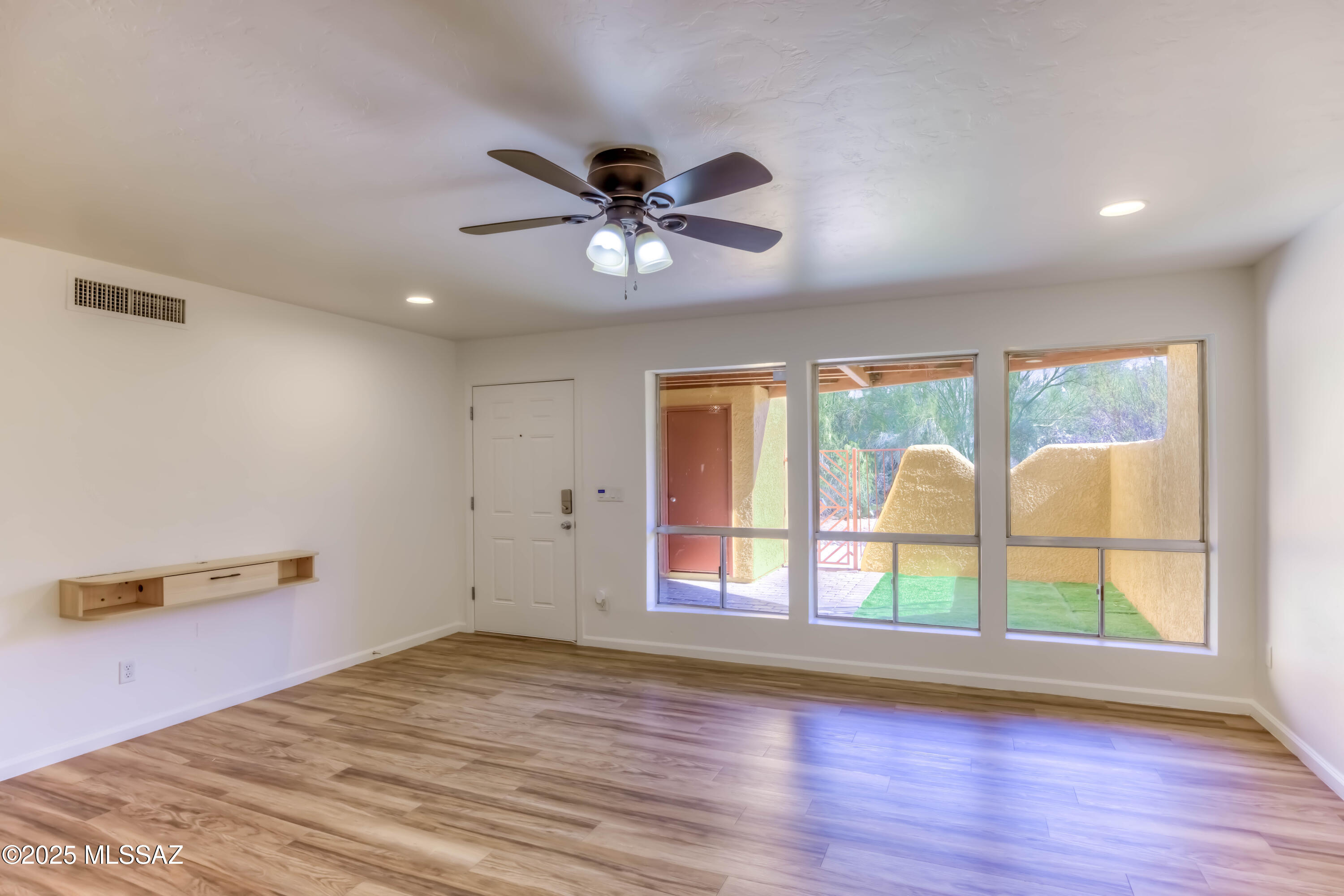 Reflections in the Catalina Condominium - Residential