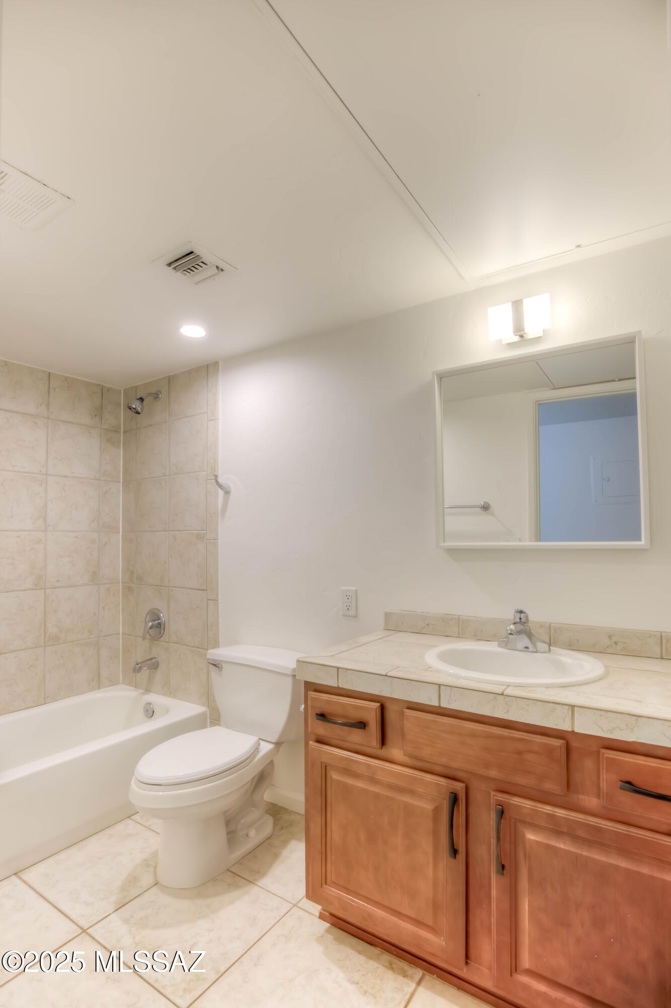 Reflections in the Catalina Condominium - Residential