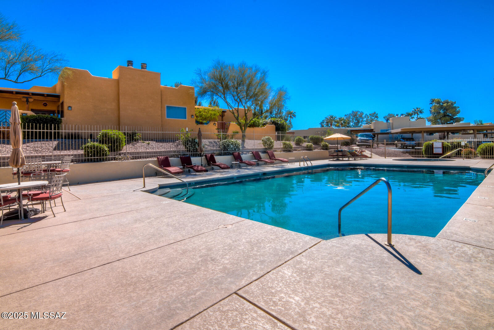 Reflections in the Catalina Condominium - Residential
